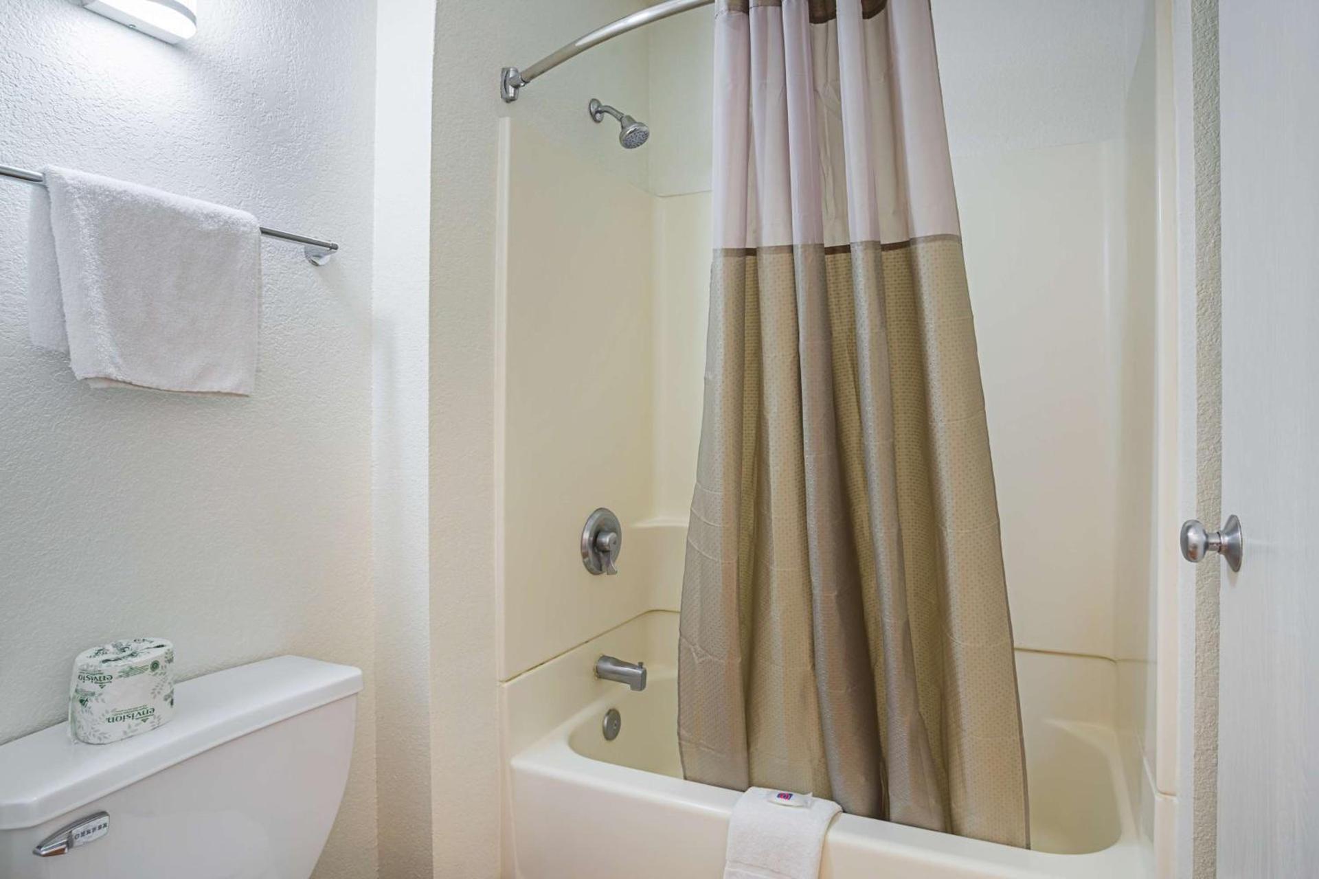 Motel 6-Yuma, AZ - East photo 33