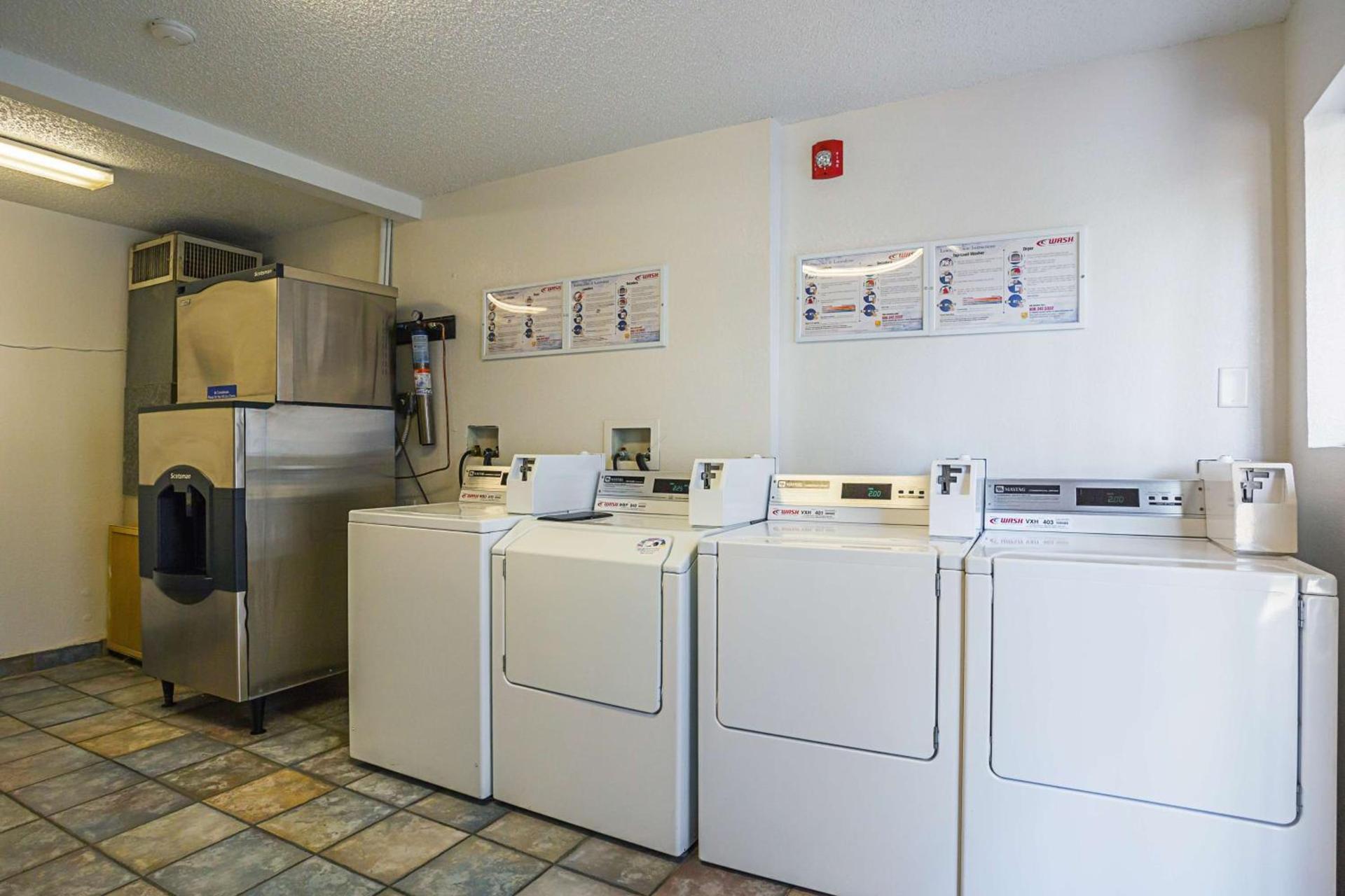 Motel 6-Yuma, AZ - East photo 36