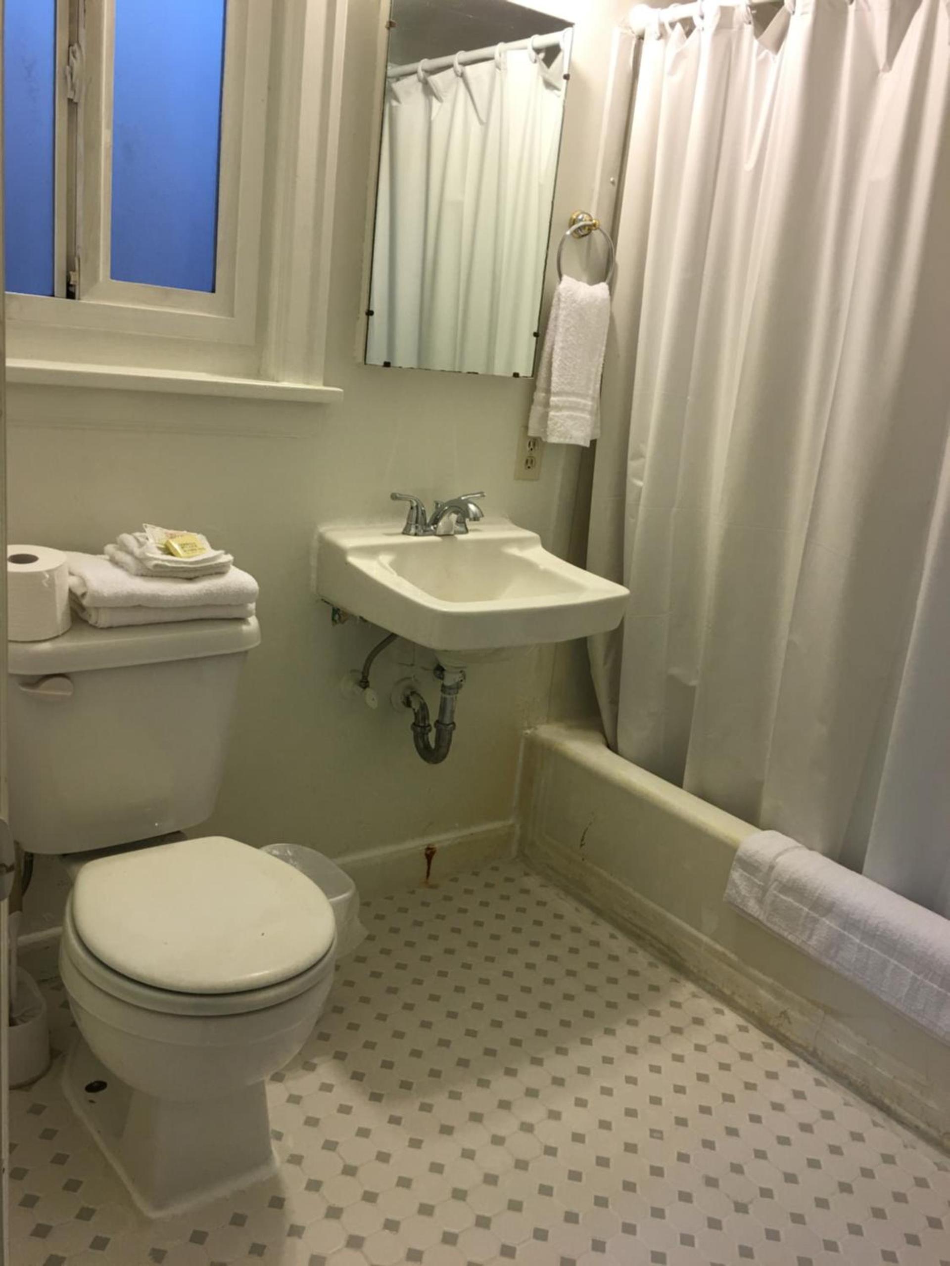 Angeles Motel photo 60