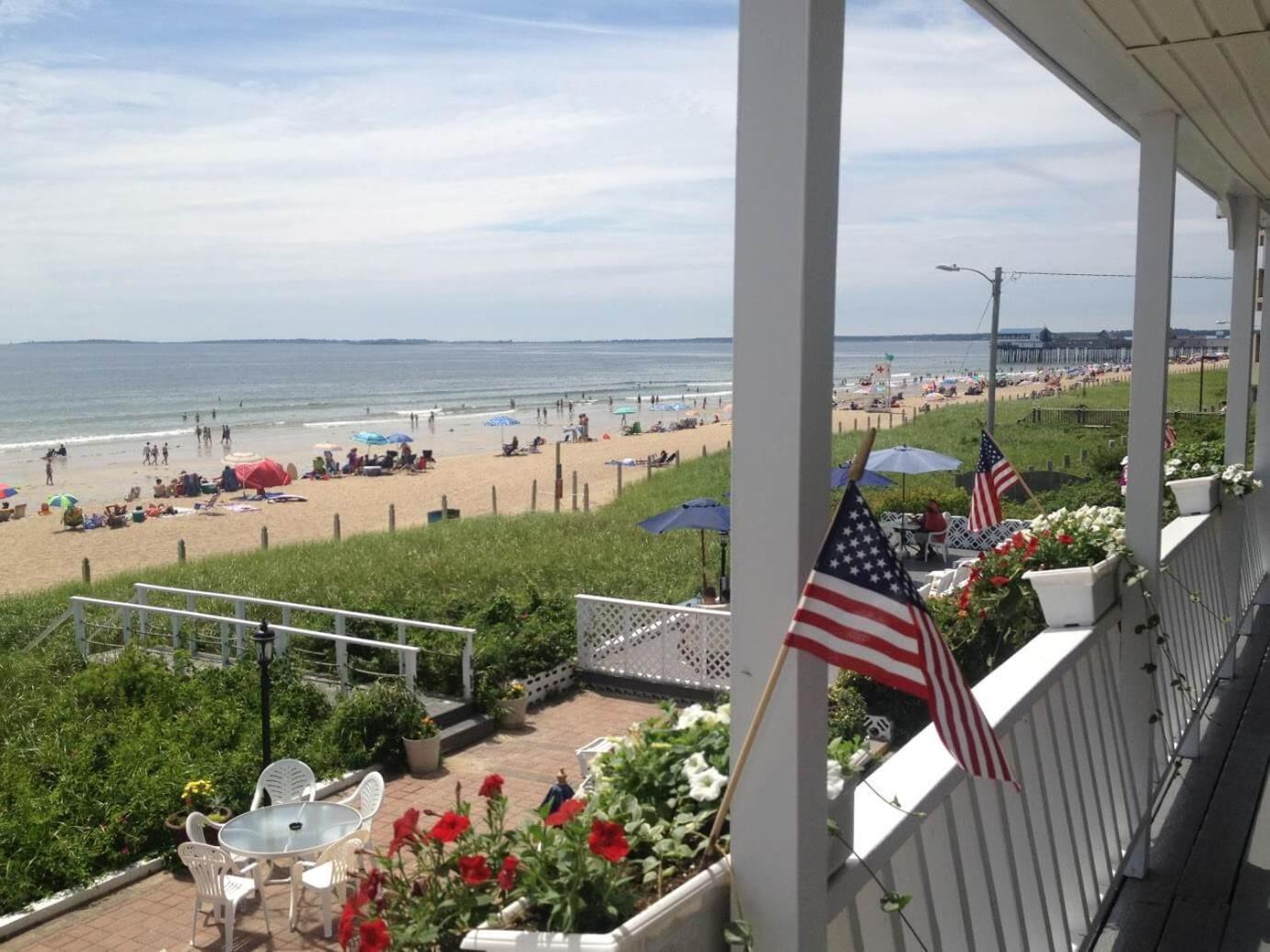 Sandpiper Beachfront Motel photo 10