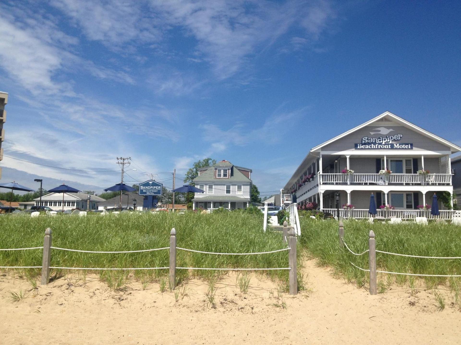 Sandpiper Beachfront Motel photo 5