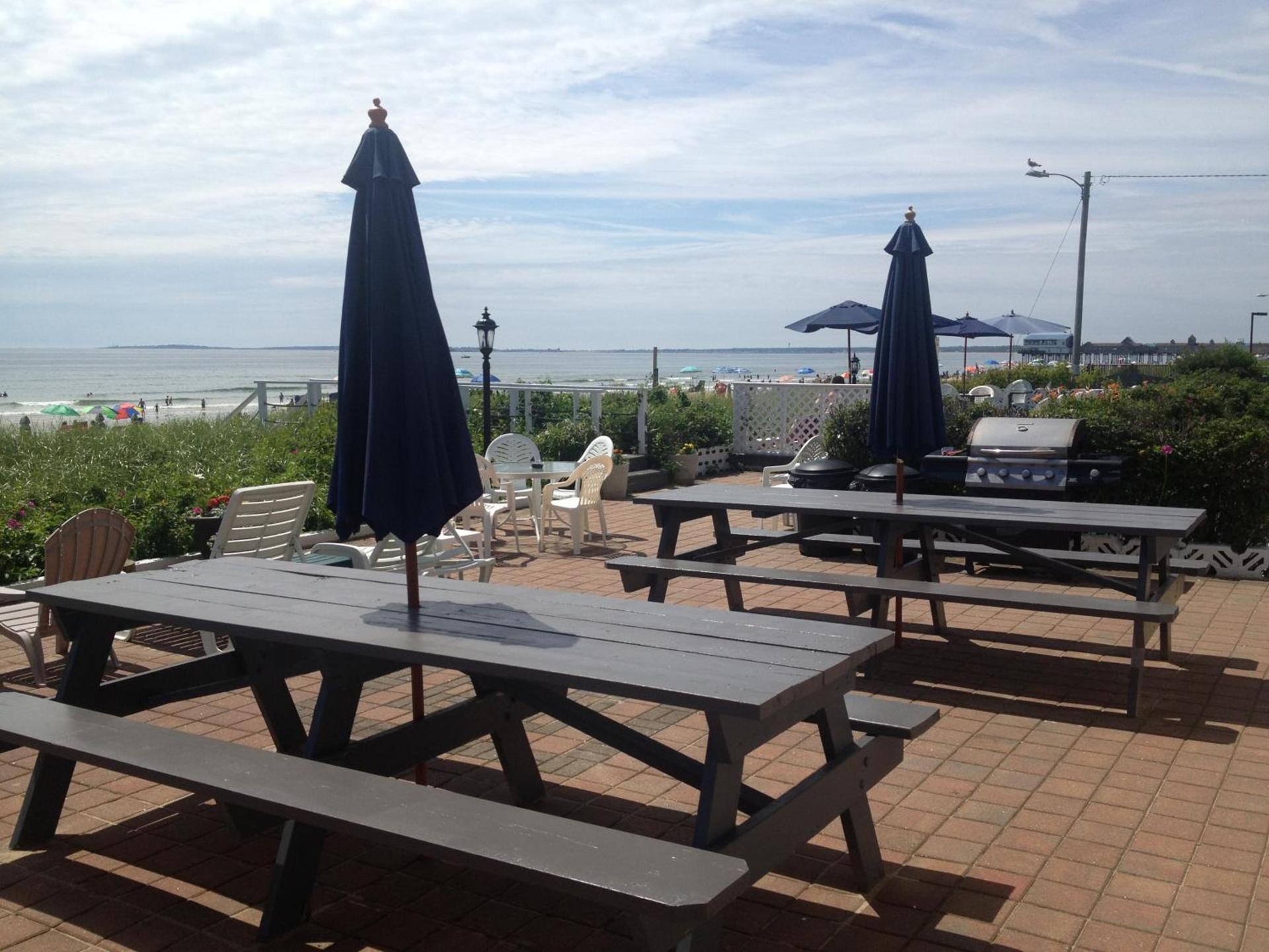 Sandpiper Beachfront Motel photo 45