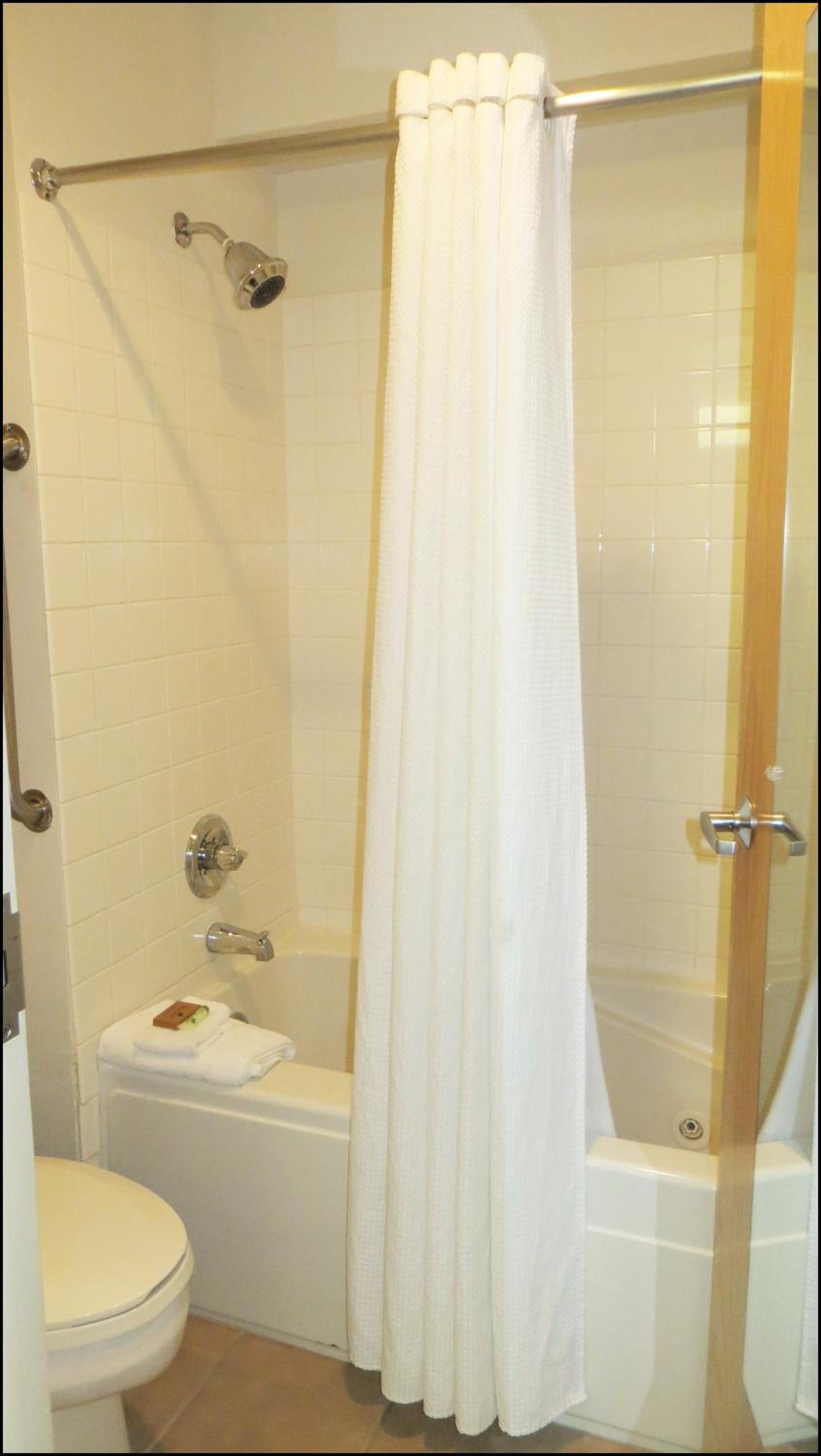 Peppermill Empress Inn photo 49