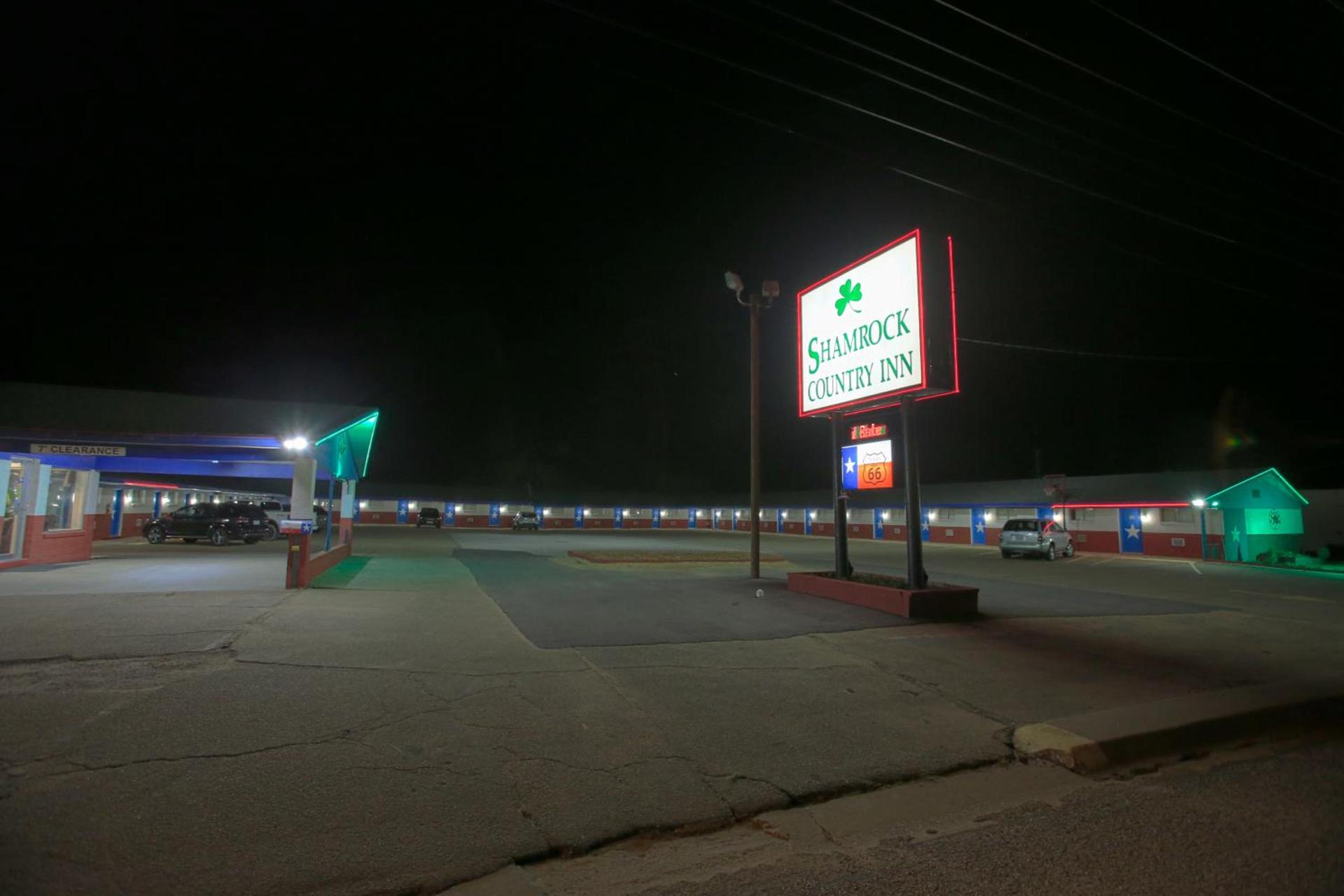 Shamrock Country Inn photo 14