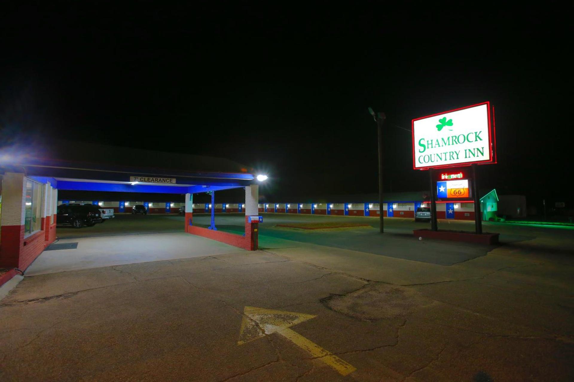 Shamrock Country Inn photo 15