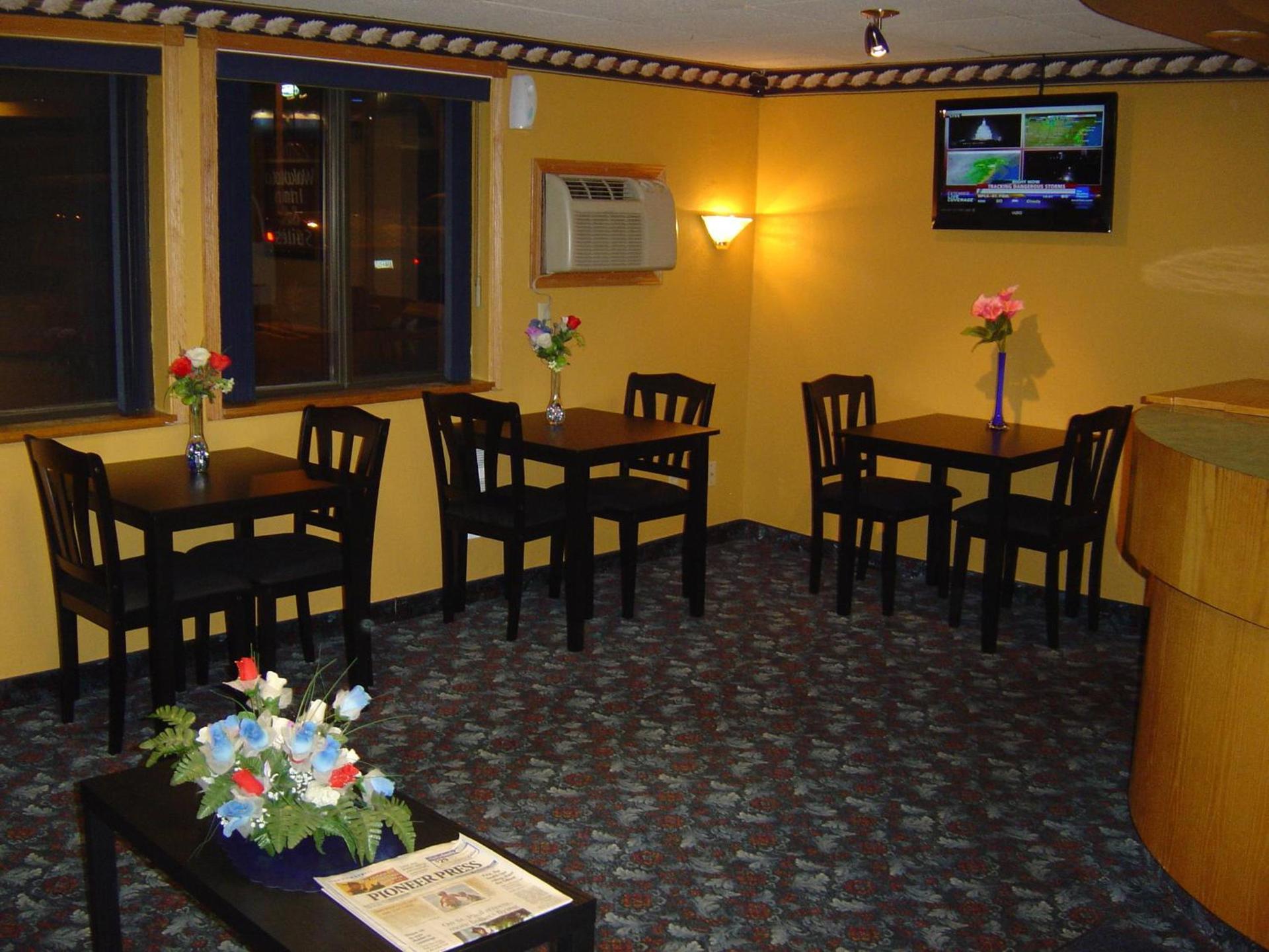 Wakota Inn and Suites photo 15