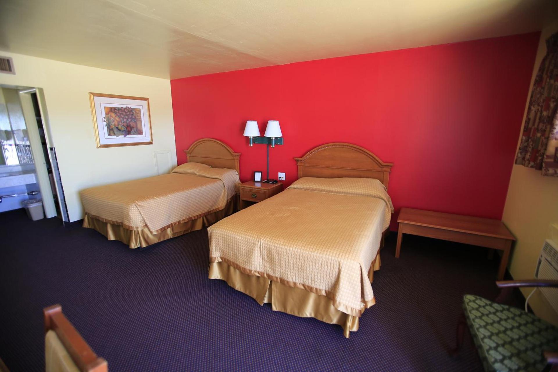 Shamrock Country Inn photo 9