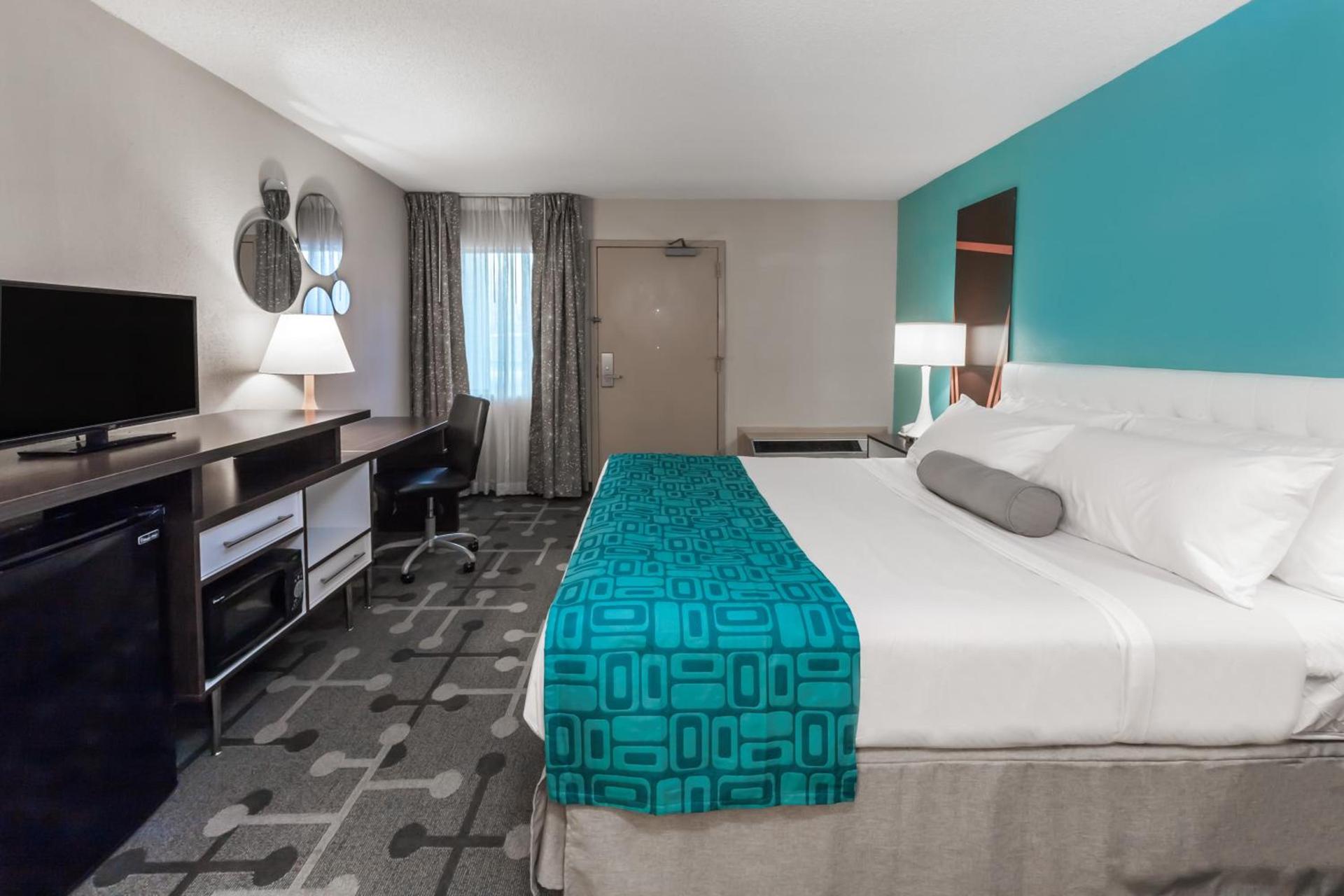 Howard Johnson by Wyndham Romulus Detroit Metro Airport photo 21