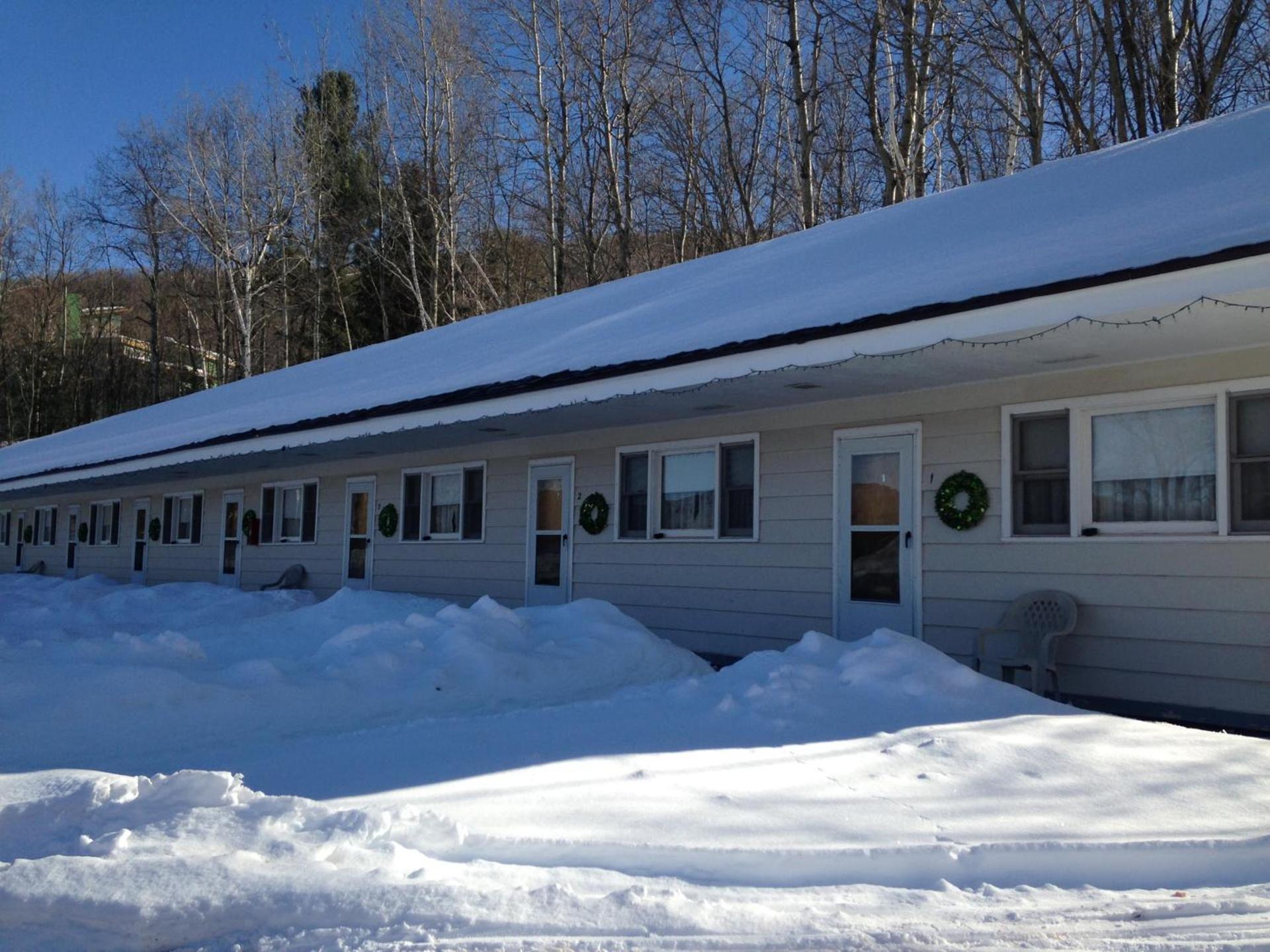 Jimmy OConnor's Windham Mtn Inn photo 15