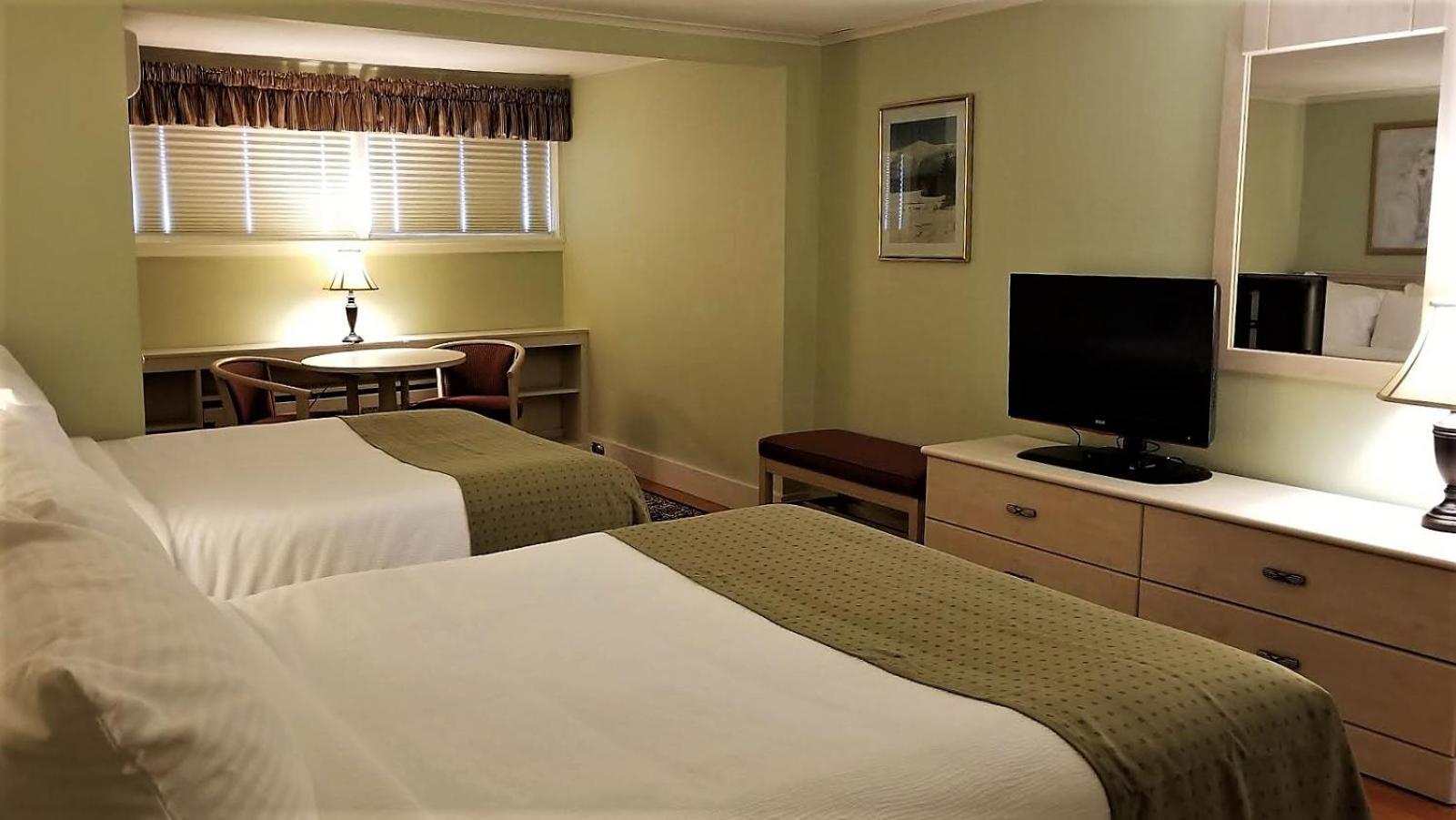 Top Notch Inn photo 38