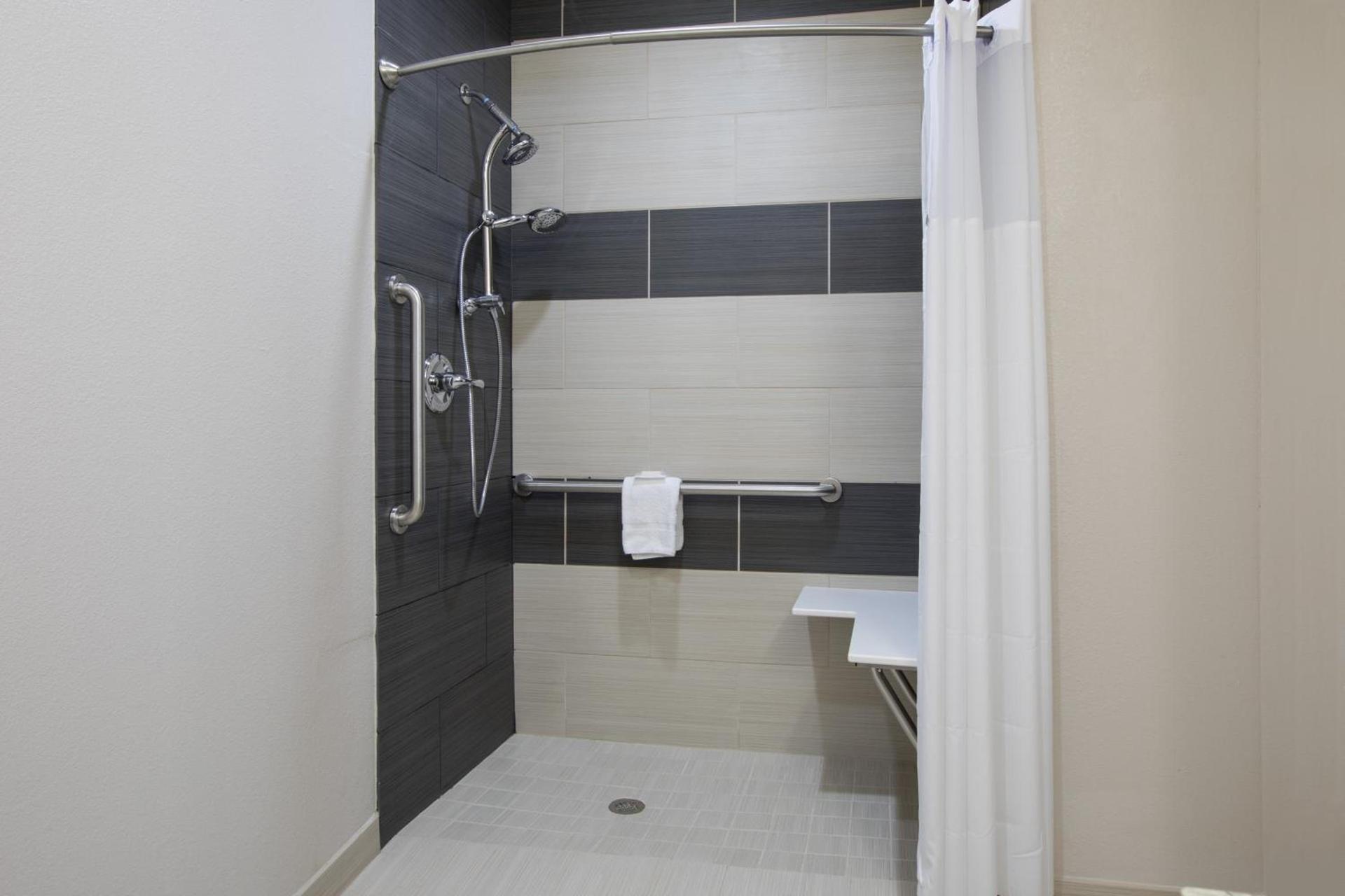 Econo Lodge photo 18