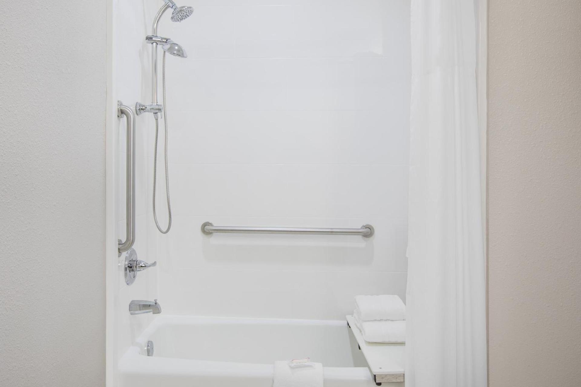 Econo Lodge photo 17