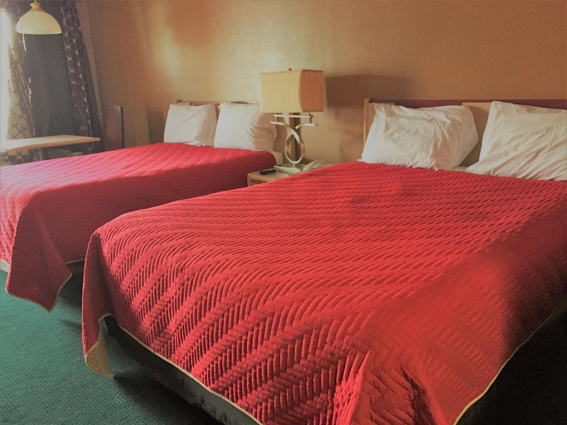 OYO Hickory House Inn photo 34