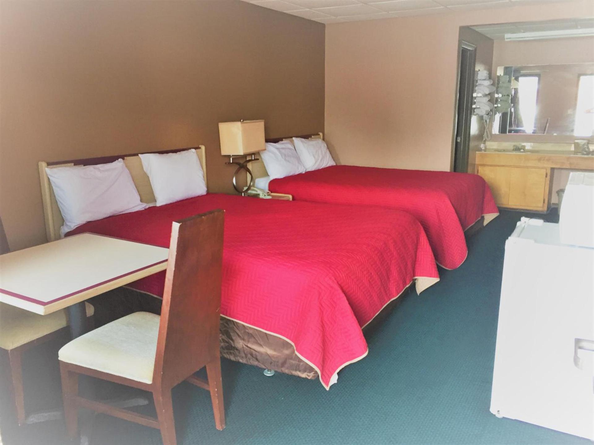 OYO Hickory House Inn photo 35