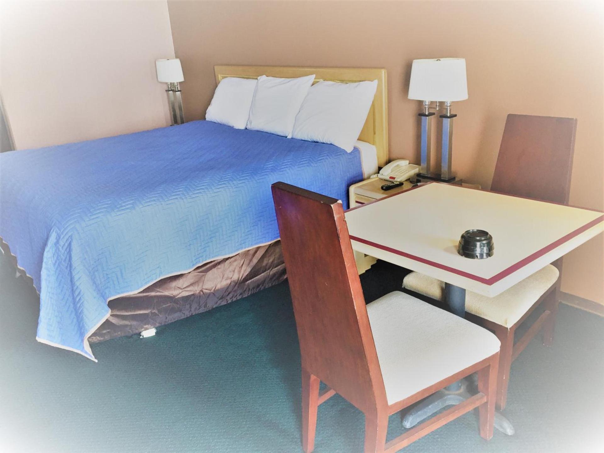 OYO Hickory House Inn photo 30
