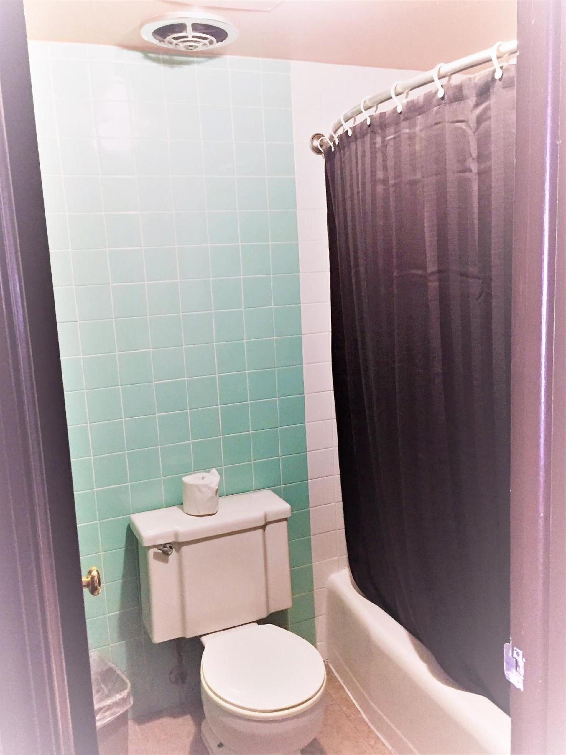 OYO Hickory House Inn photo 27