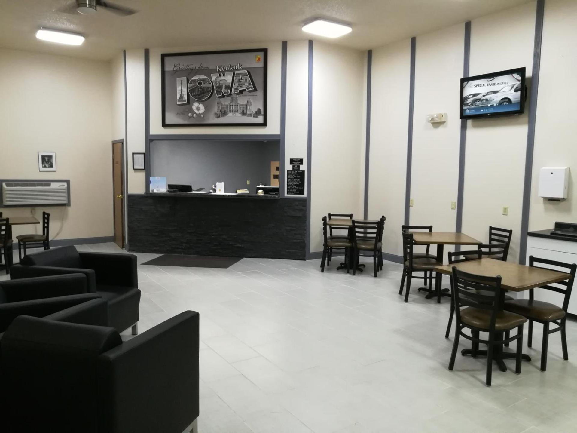 Super 8 by Wyndham Keokuk photo 22