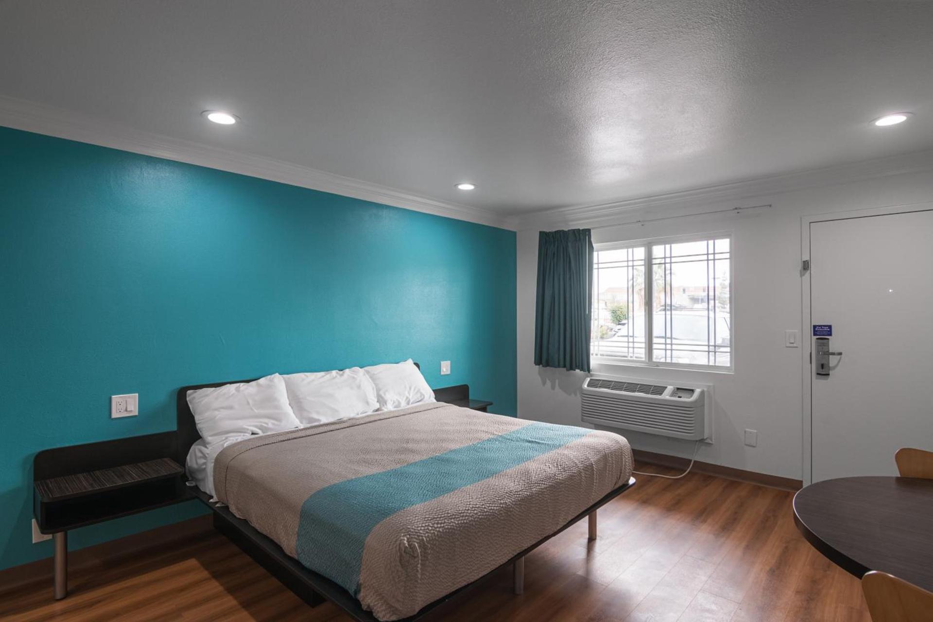 Motel 6-Norwalk, CA photo 50
