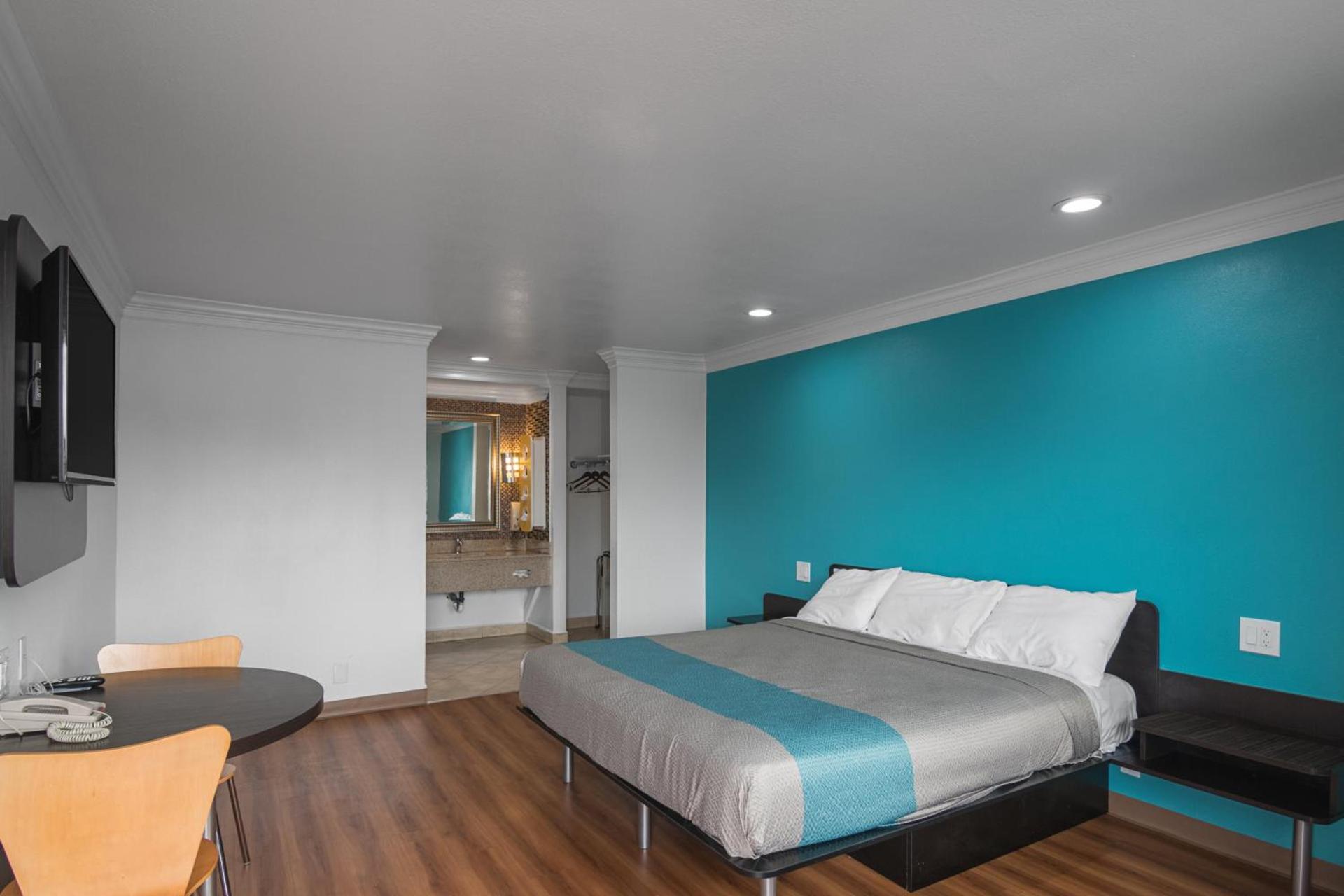 Motel 6-Norwalk, CA photo 46