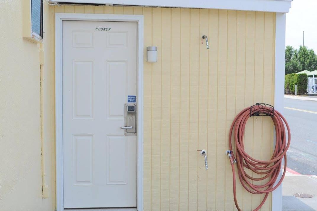 Islander Motel photo 10