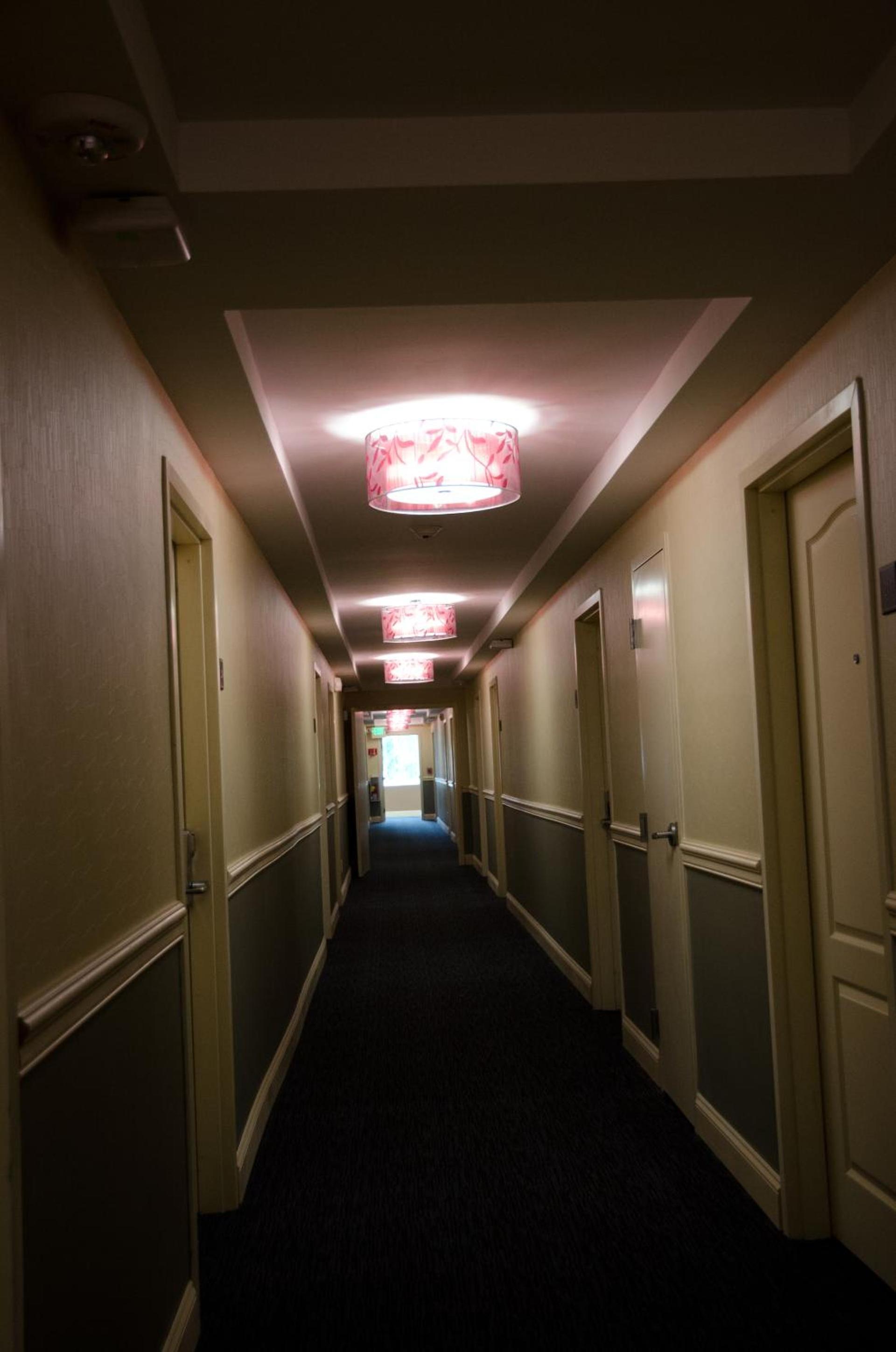 Aashram Hotel by Niagara River photo 50