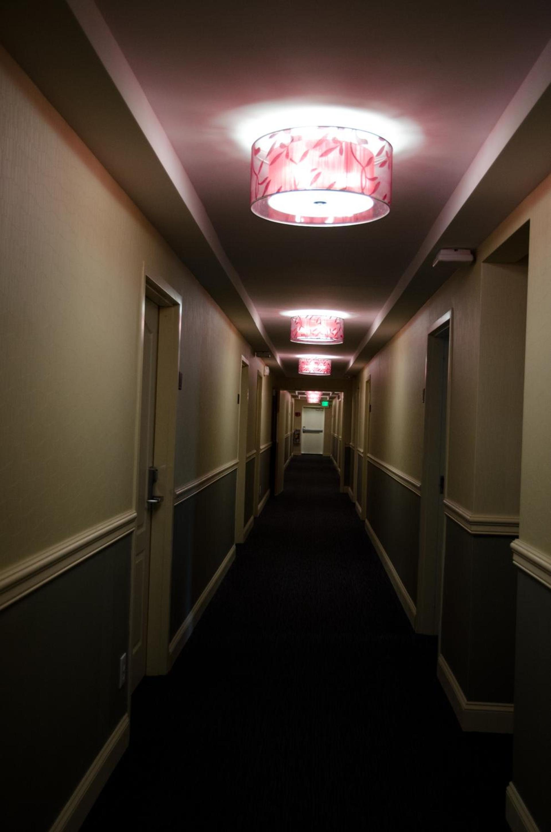 Aashram Hotel by Niagara River photo 48