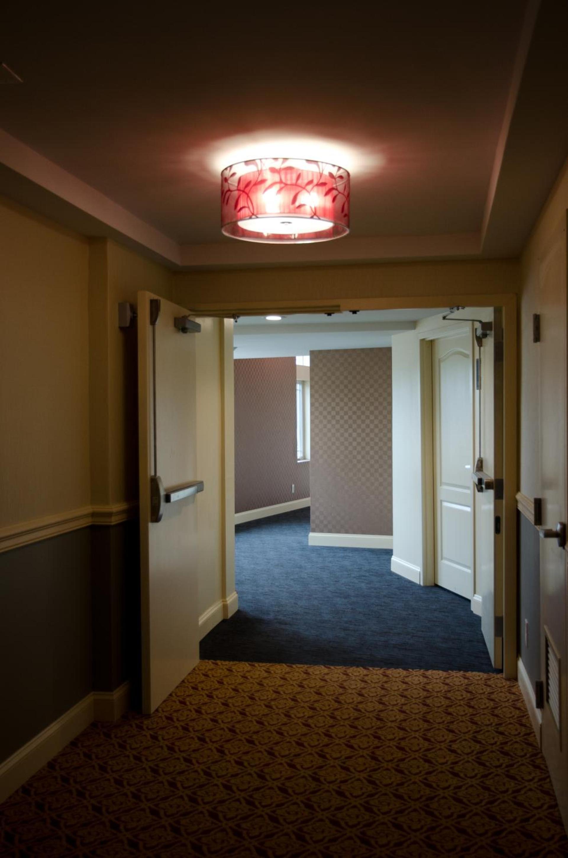 Aashram Hotel by Niagara River photo 53
