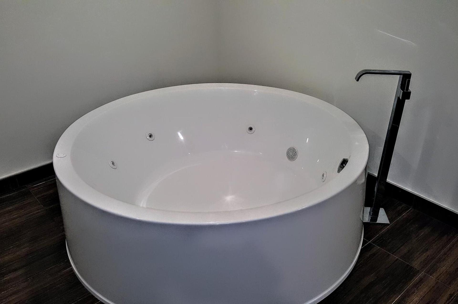 Hotel Xilo Glendale photo 46