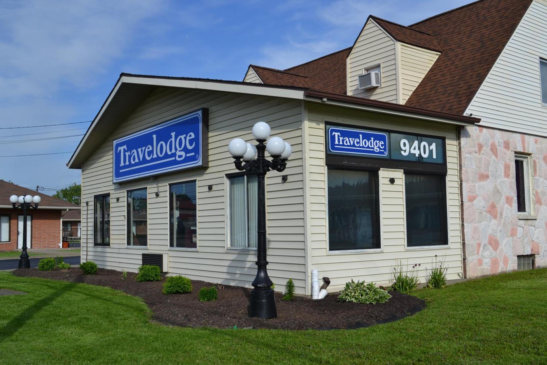 Travelodge by Wyndham Niagara Falls - New York photo 31