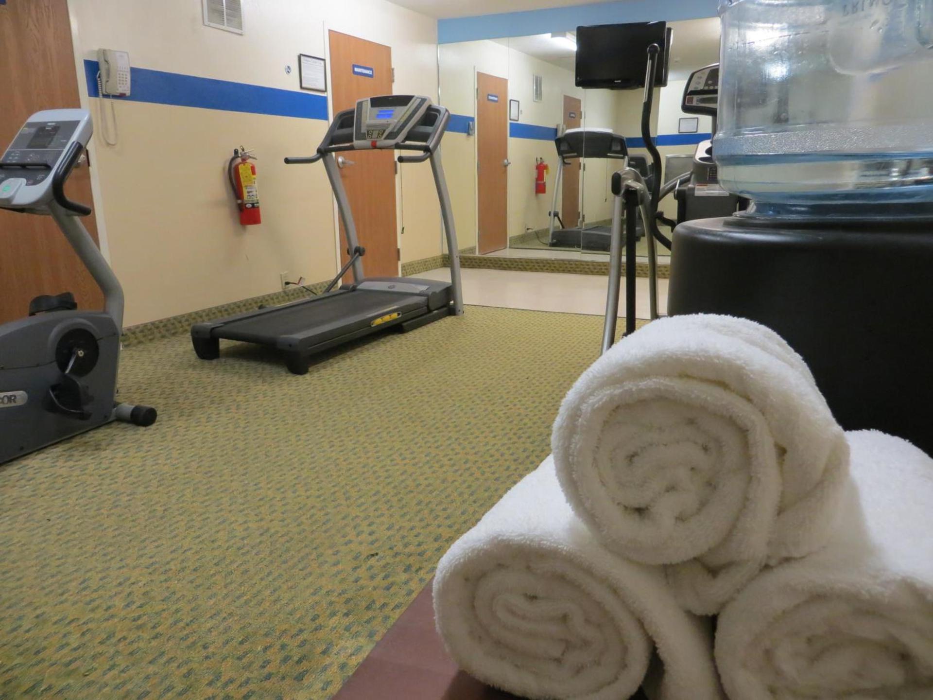 Microtel Inn & Suites by Wyndham Kingsland Naval Base I-95 photo 49