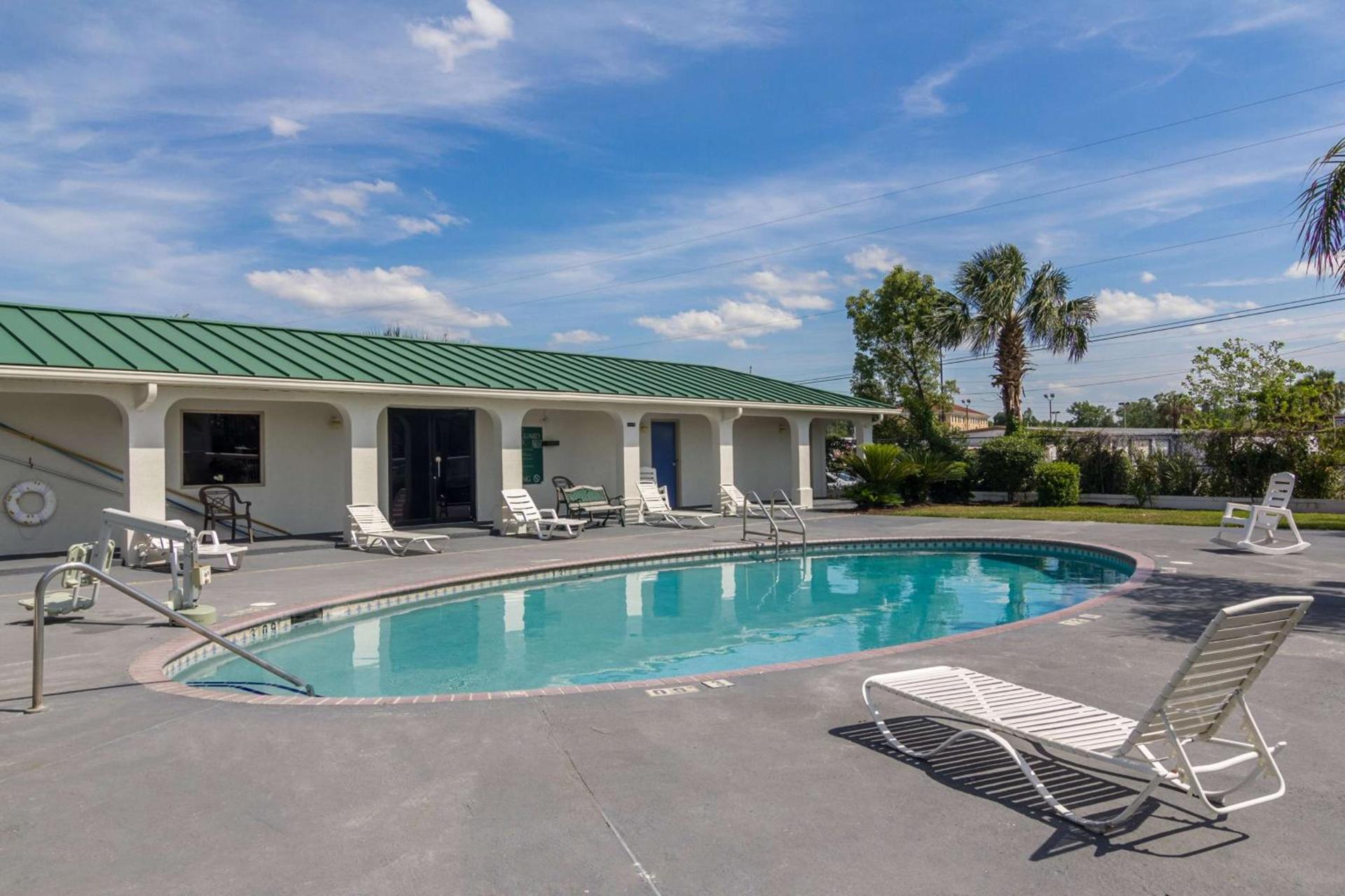 Motel 6 Waycross photo 21