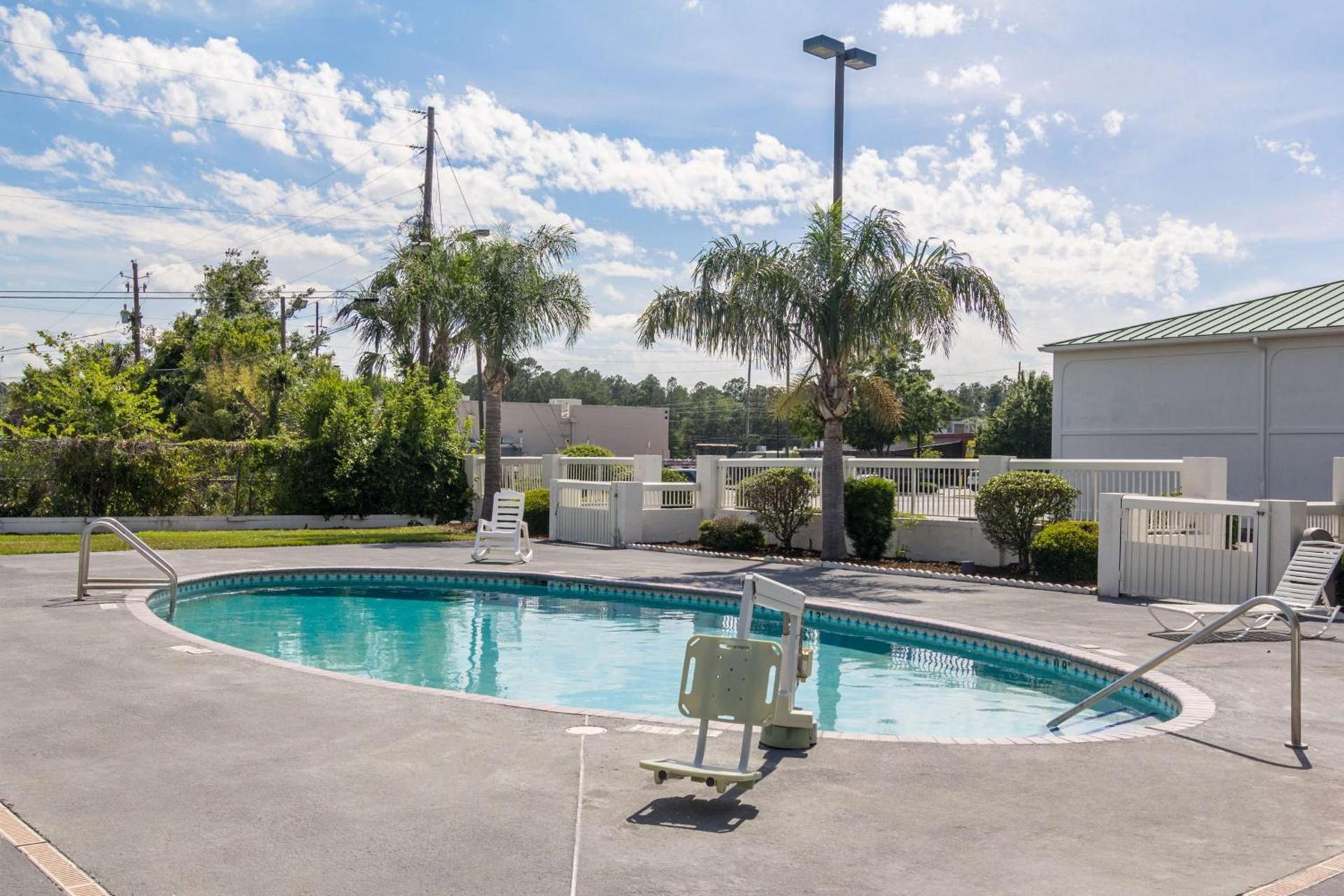 Motel 6 Waycross photo 20
