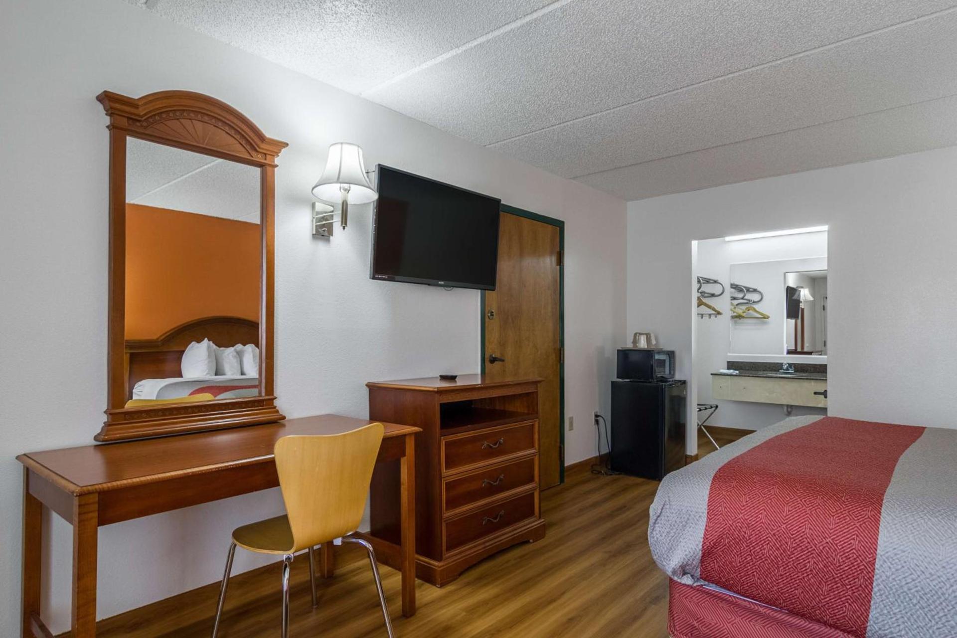 Motel 6 Waycross photo 15