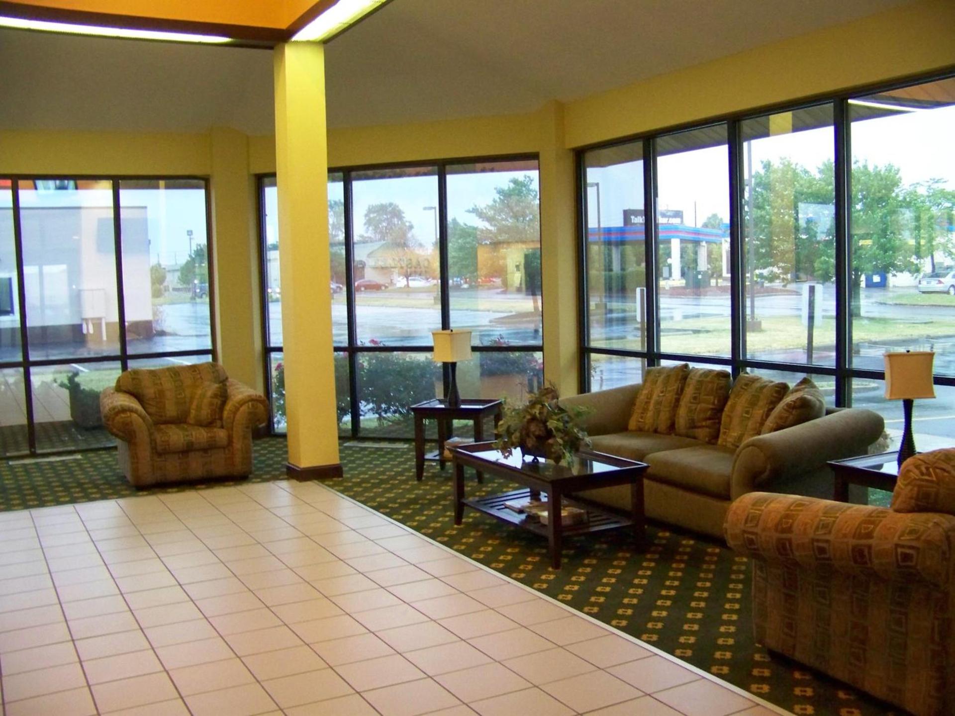Days Inn by Wyndham Indianapolis Castleton photo 25