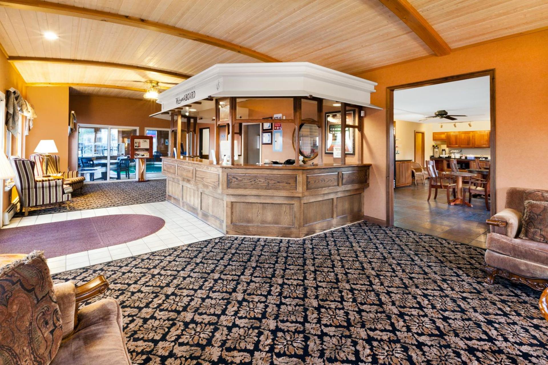 Ramada by Wyndham Mackinaw City Waterfront photo 19