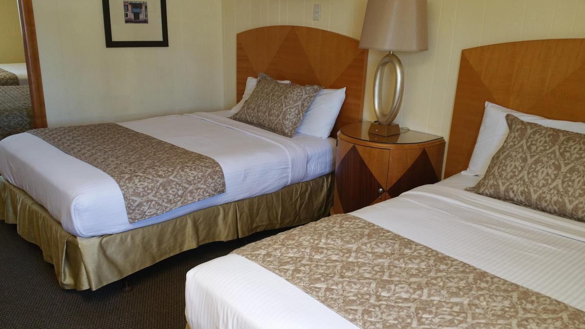 The Amethyst Beach Motel photo 39