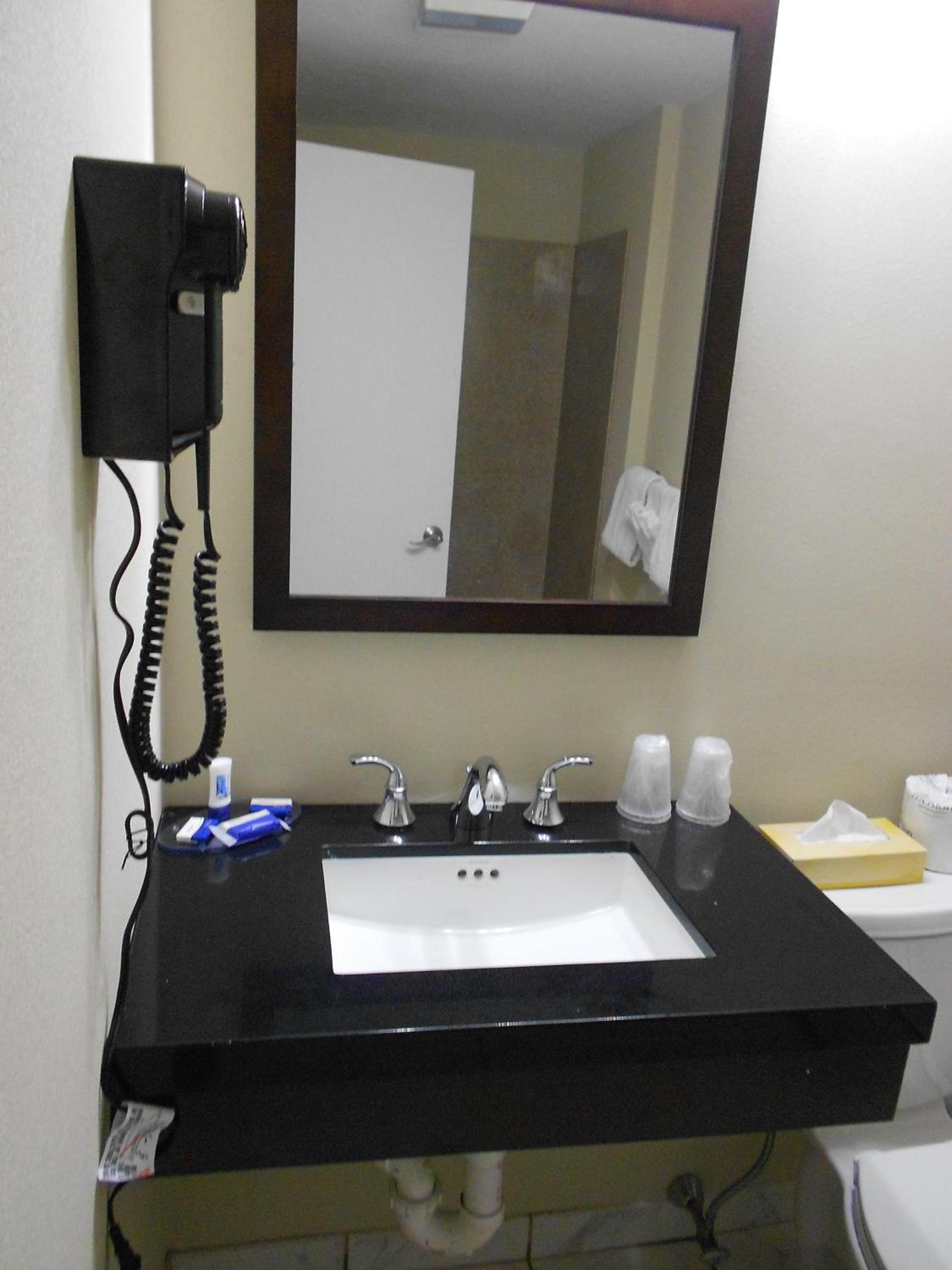 Cape Shore Inn photo 16