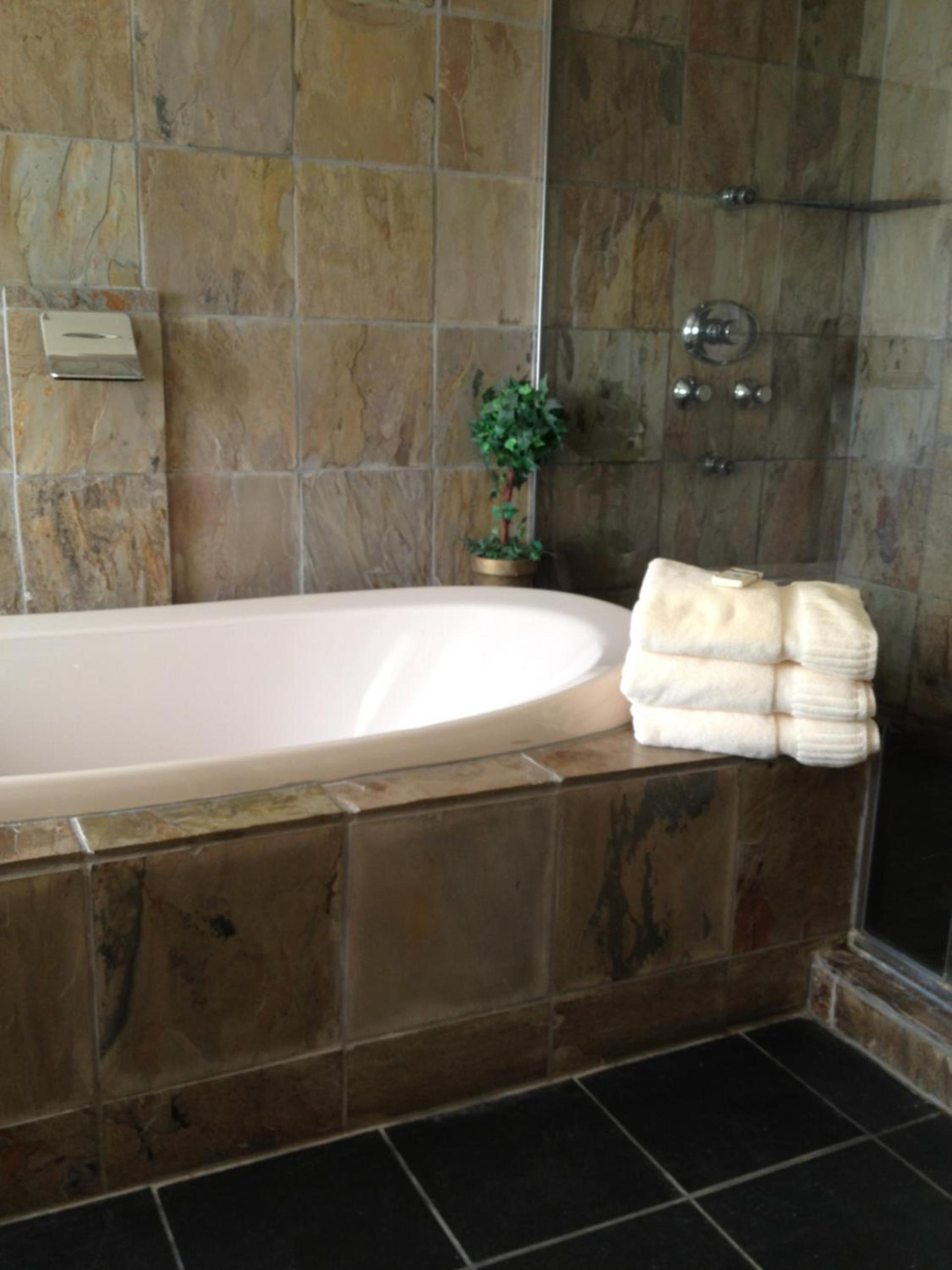 The Belvedere Inn & Restaurant photo 22