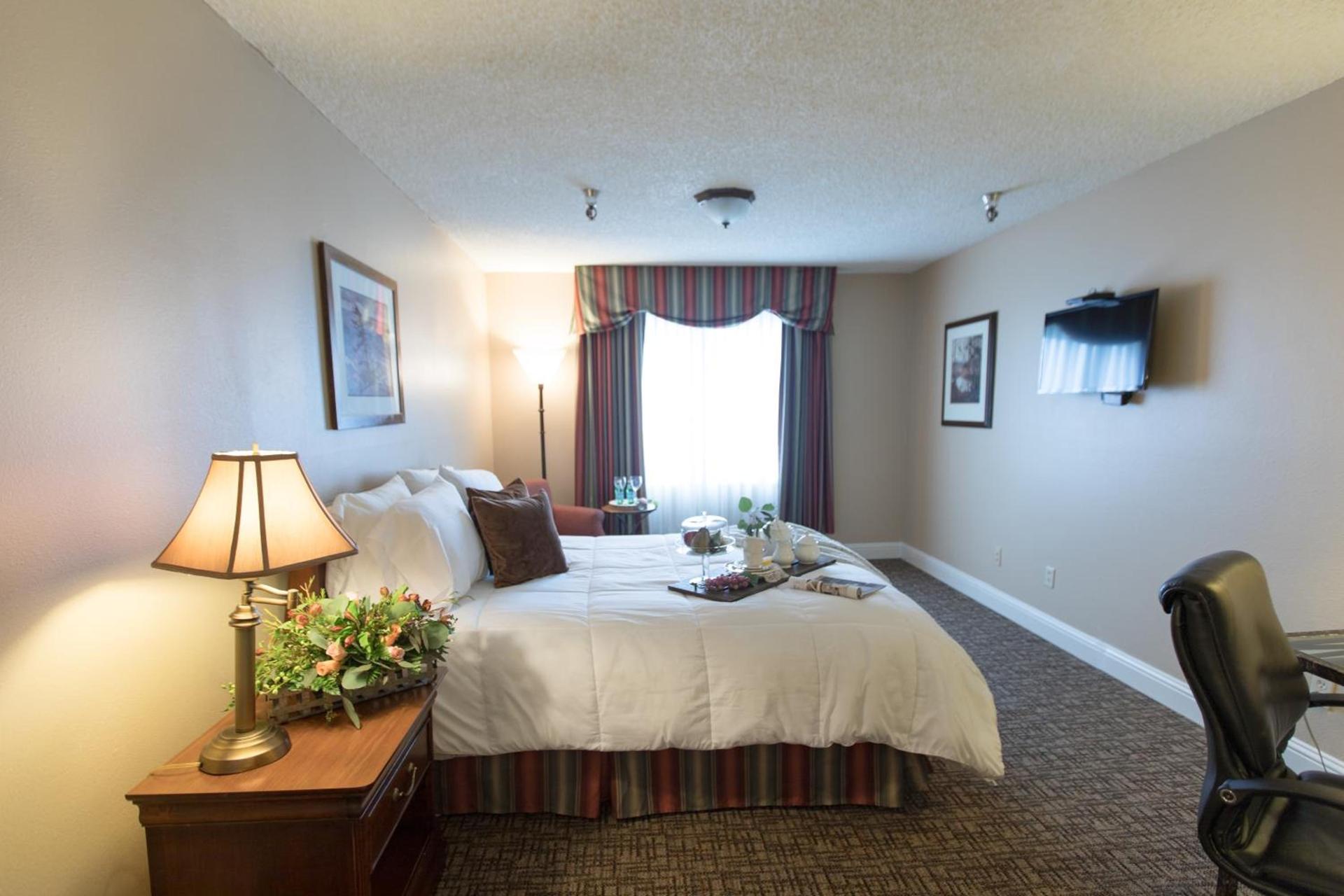 Ramada by Wyndham Juneau photo 47