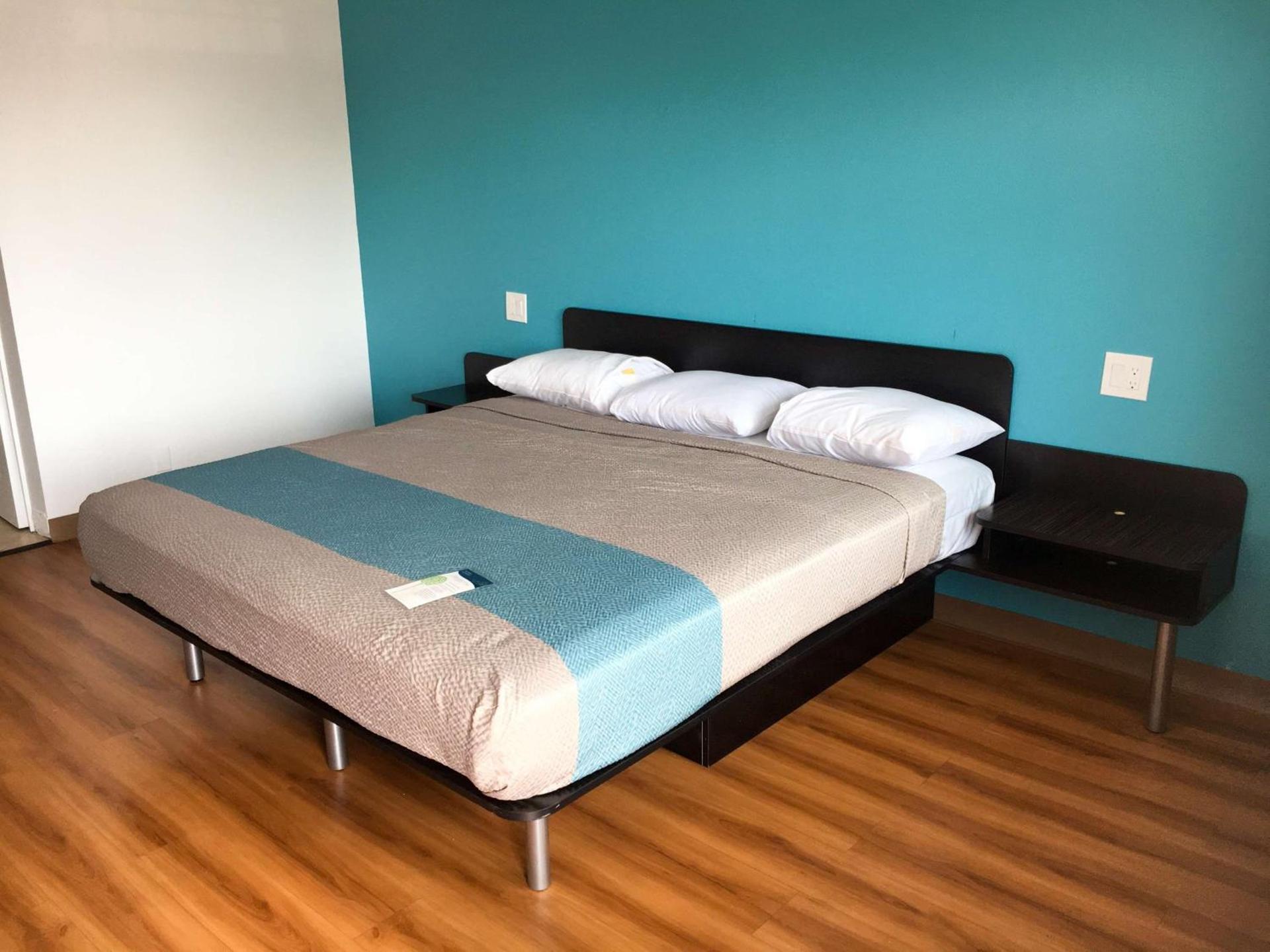 Motel 6-Norwalk, CA photo 10