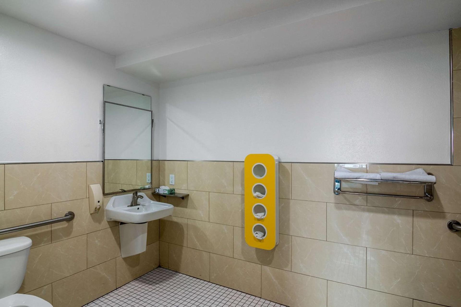 Motel 6-Norwalk, CA photo 30