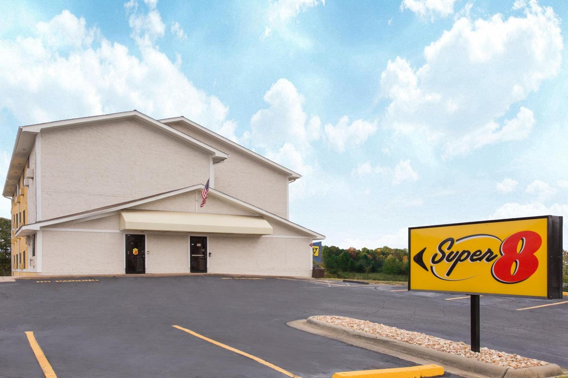 Super 8 by Wyndham Columbus Airport photo 28