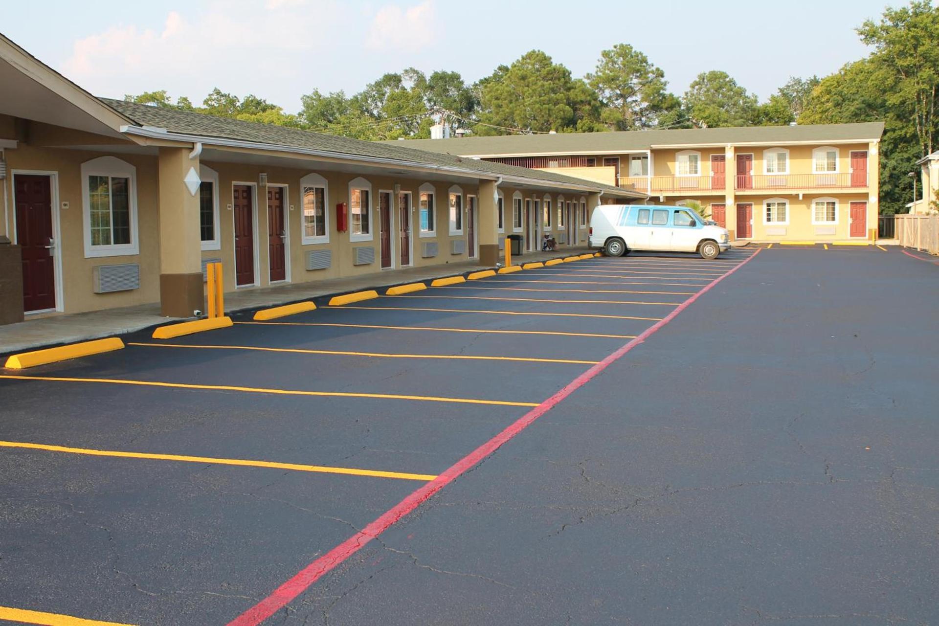 Continental Inn and Suites Nacogdoches TX SFA University Downtown photo 55