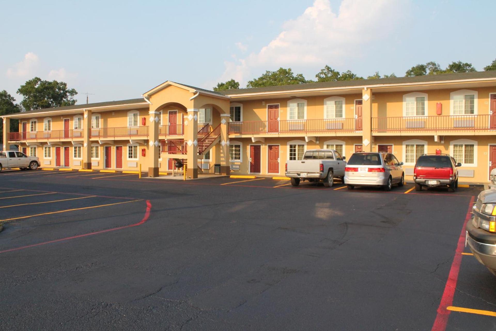 Continental Inn and Suites Nacogdoches TX SFA University Downtown photo 61