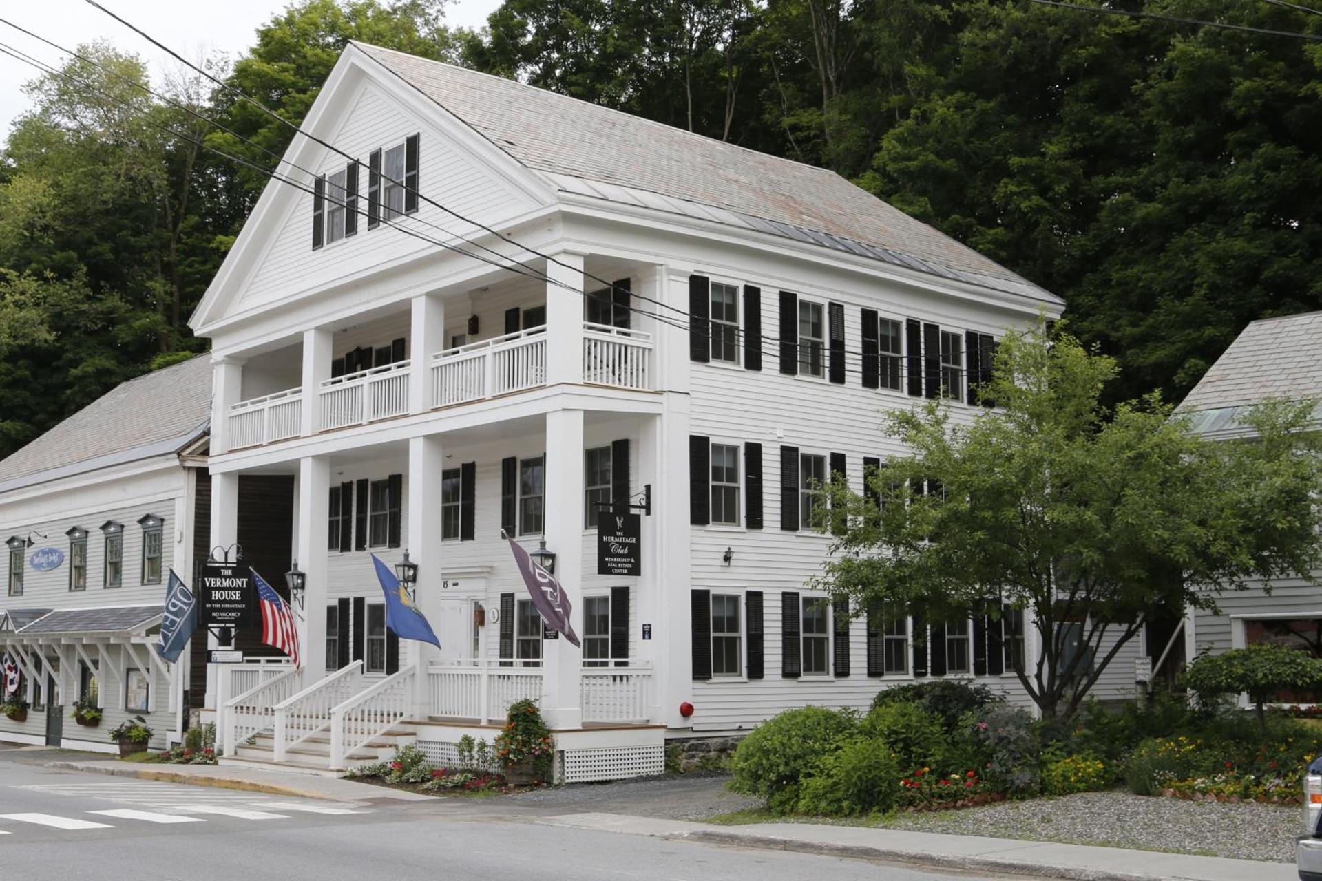 The Vermont House — hotel in Wilmington
