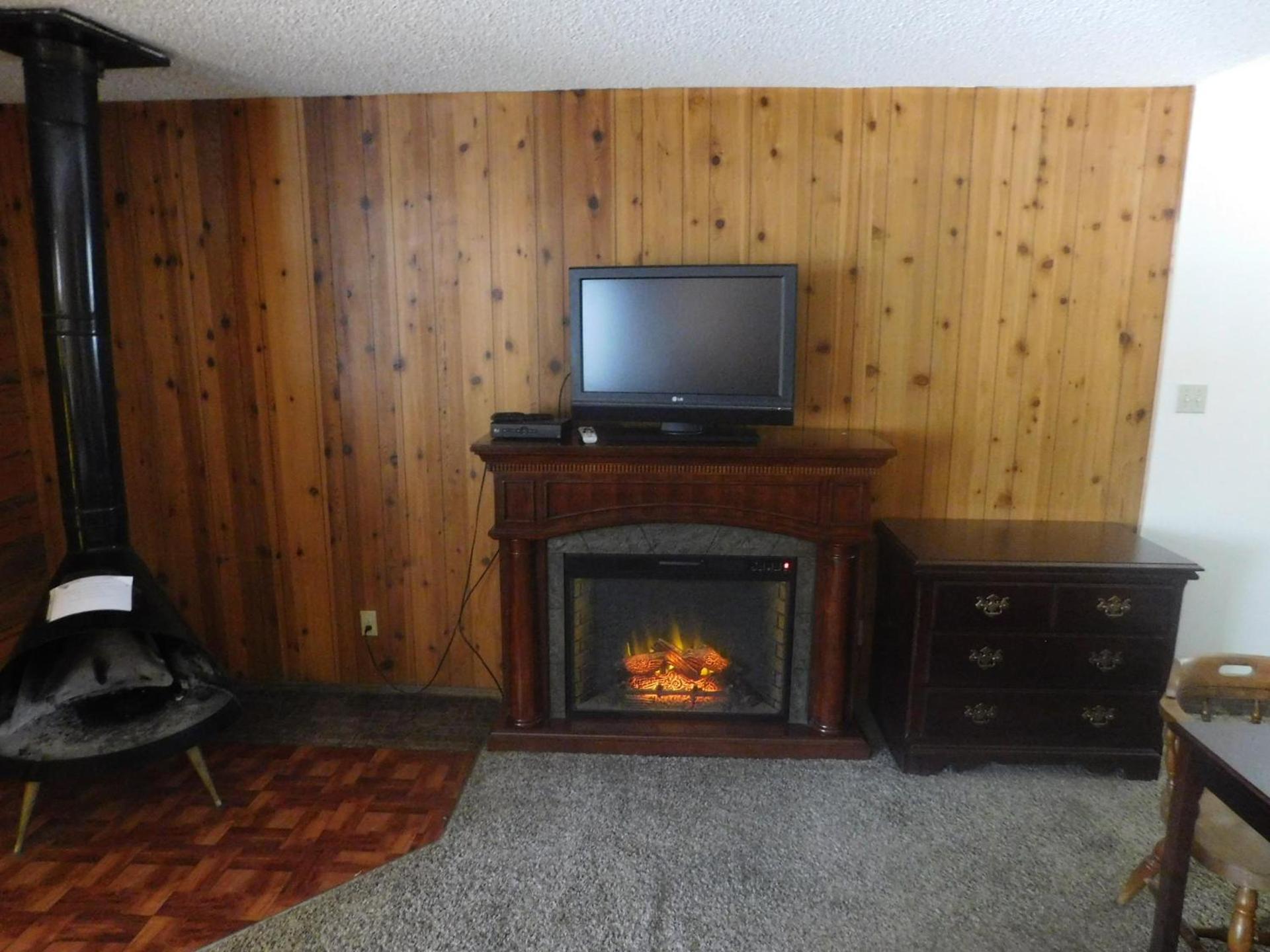 The Tamarack Lodge photo 6