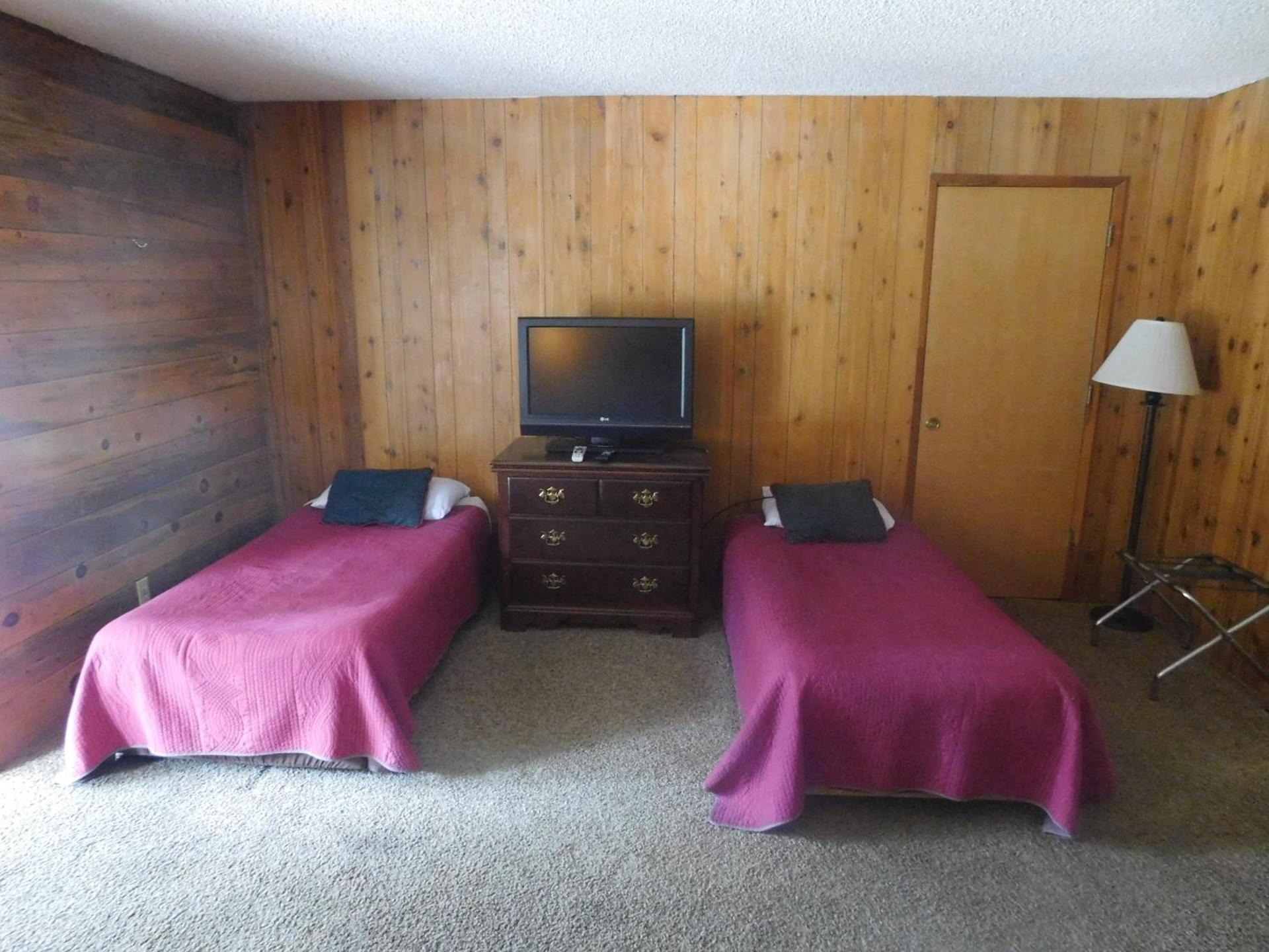 The Tamarack Lodge photo 10