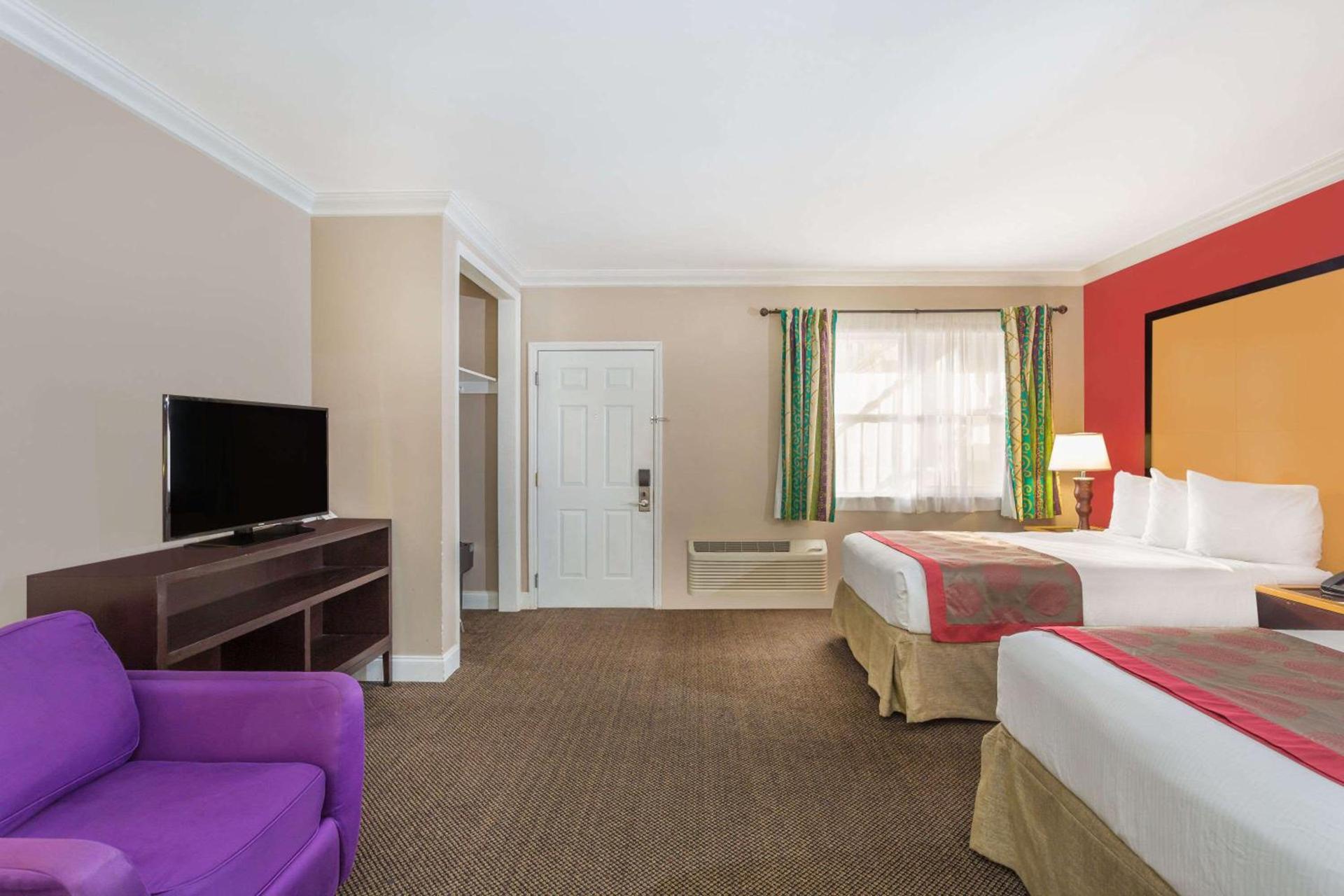 Ramada by Wyndham Miami Springs/Miami International Airport photo 21