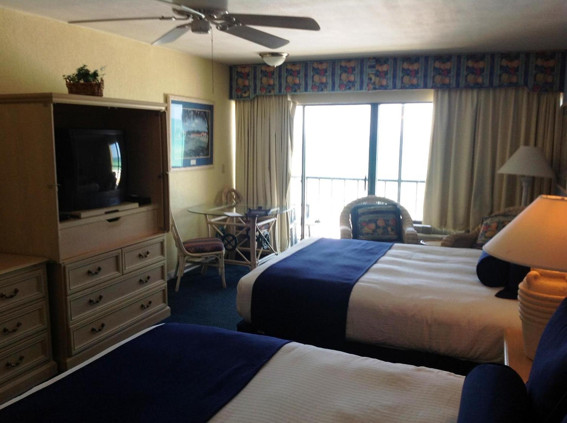 Shoreline Island Resort - Exclusively Adult photo 16