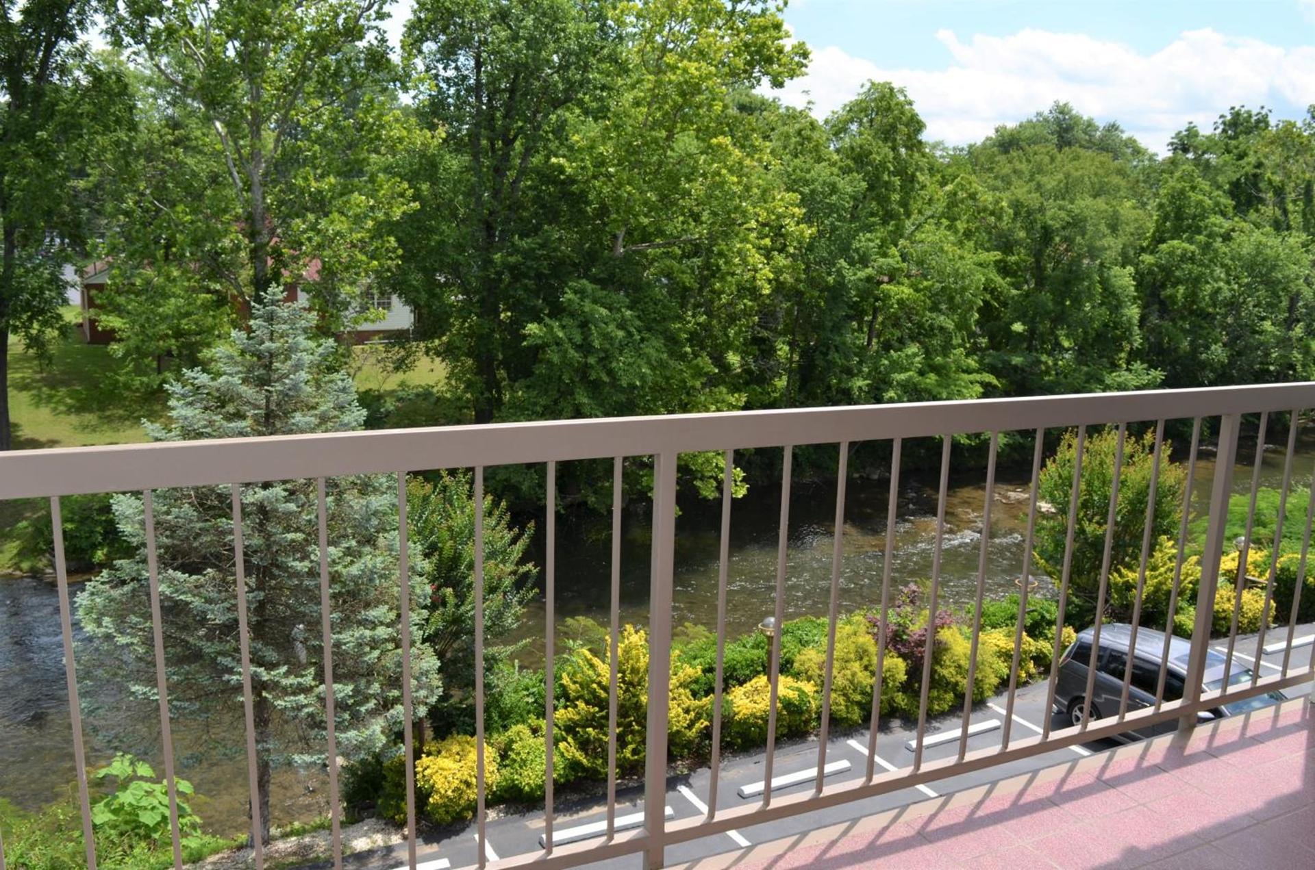 Rivergate Mountain Lodge photo 28